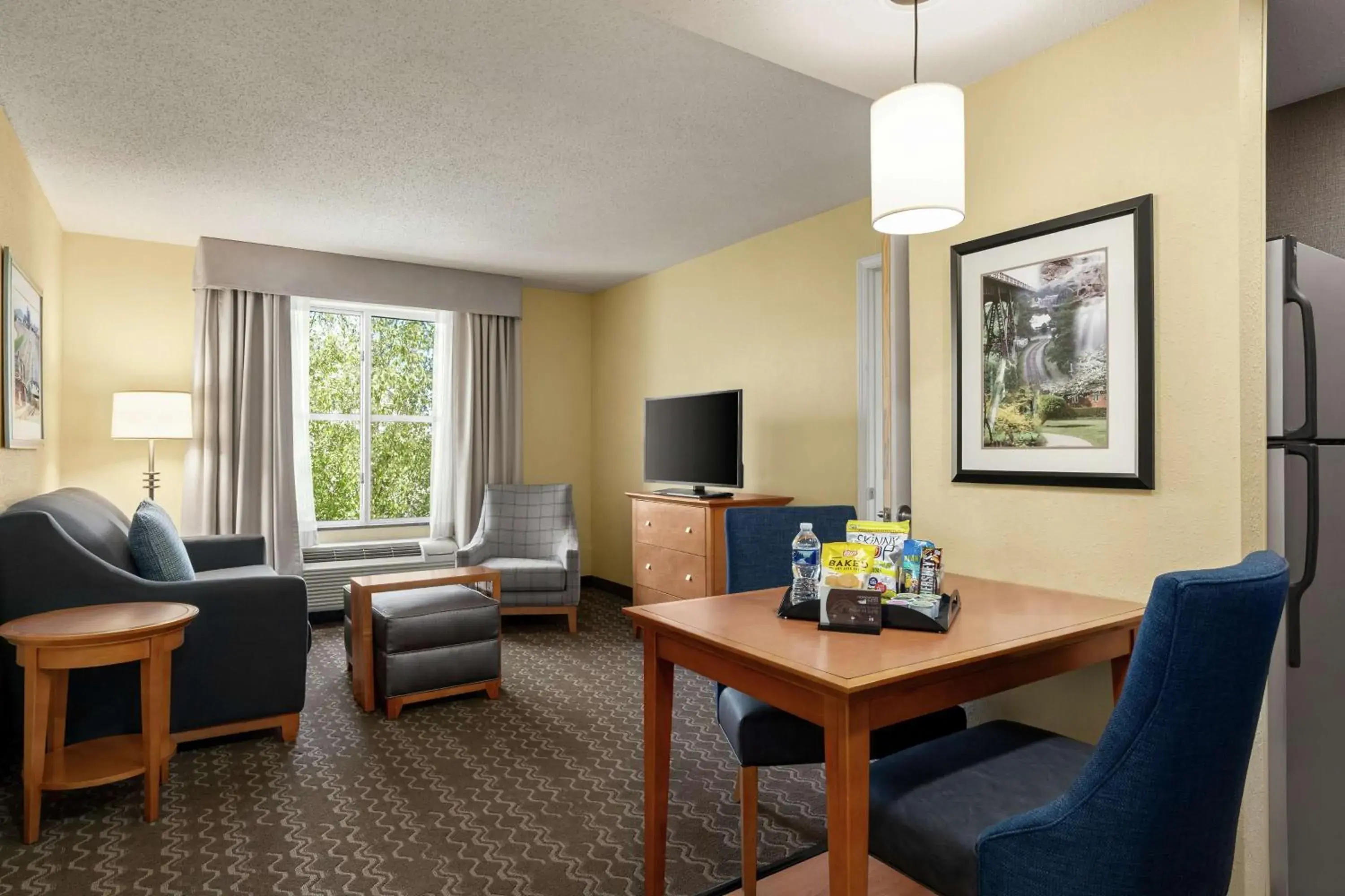 Premium One-Bedroom King Suite - Non-Smoking in Homewood Suites by Hilton Allentown-Bethlehem Airport Premium One-Bedroom King Suite - Non-Smoking in Homewood Suites by Hilton Allentown-Bethlehem Airport