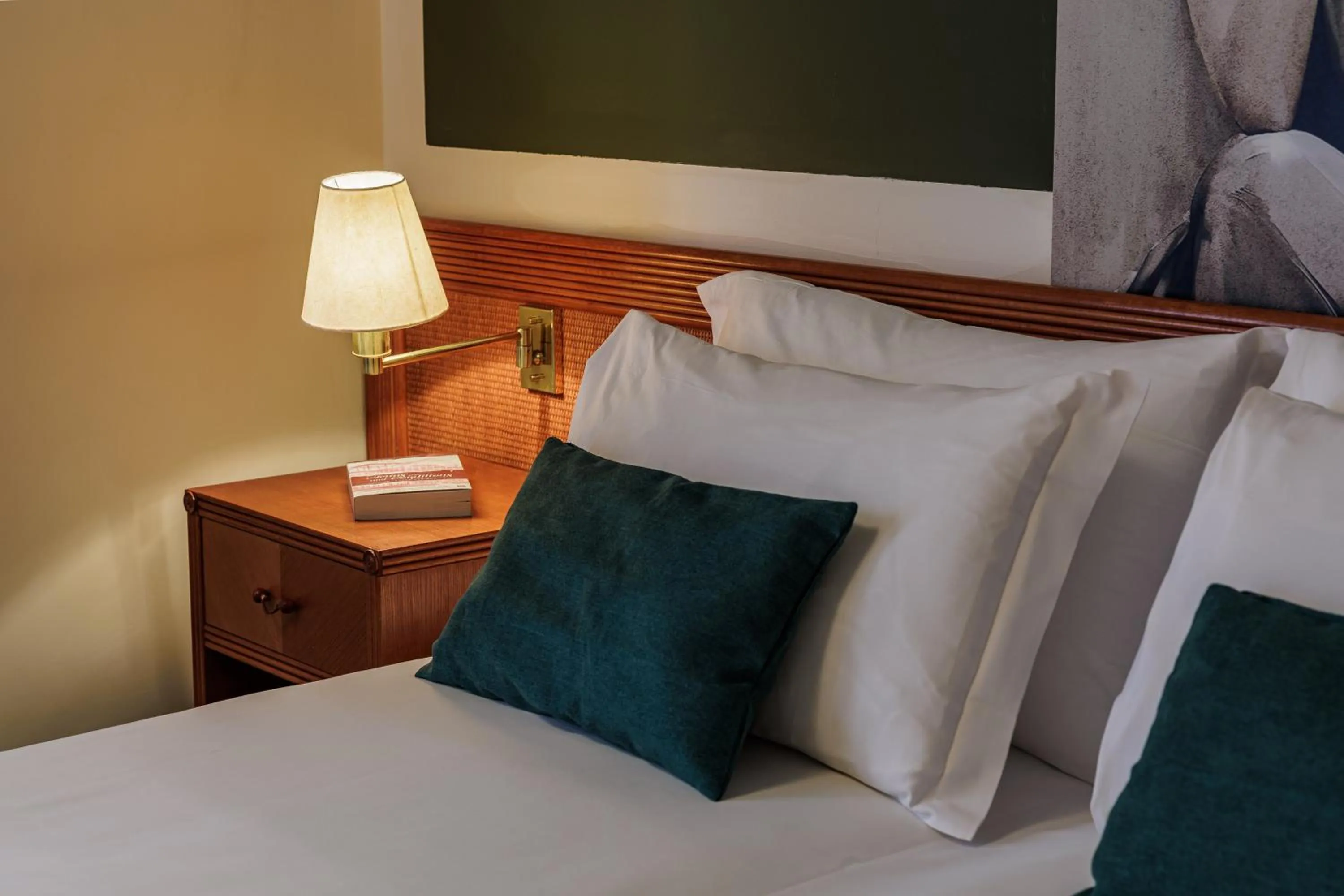 Decorative detail, Bed in Hotel alla Grotta