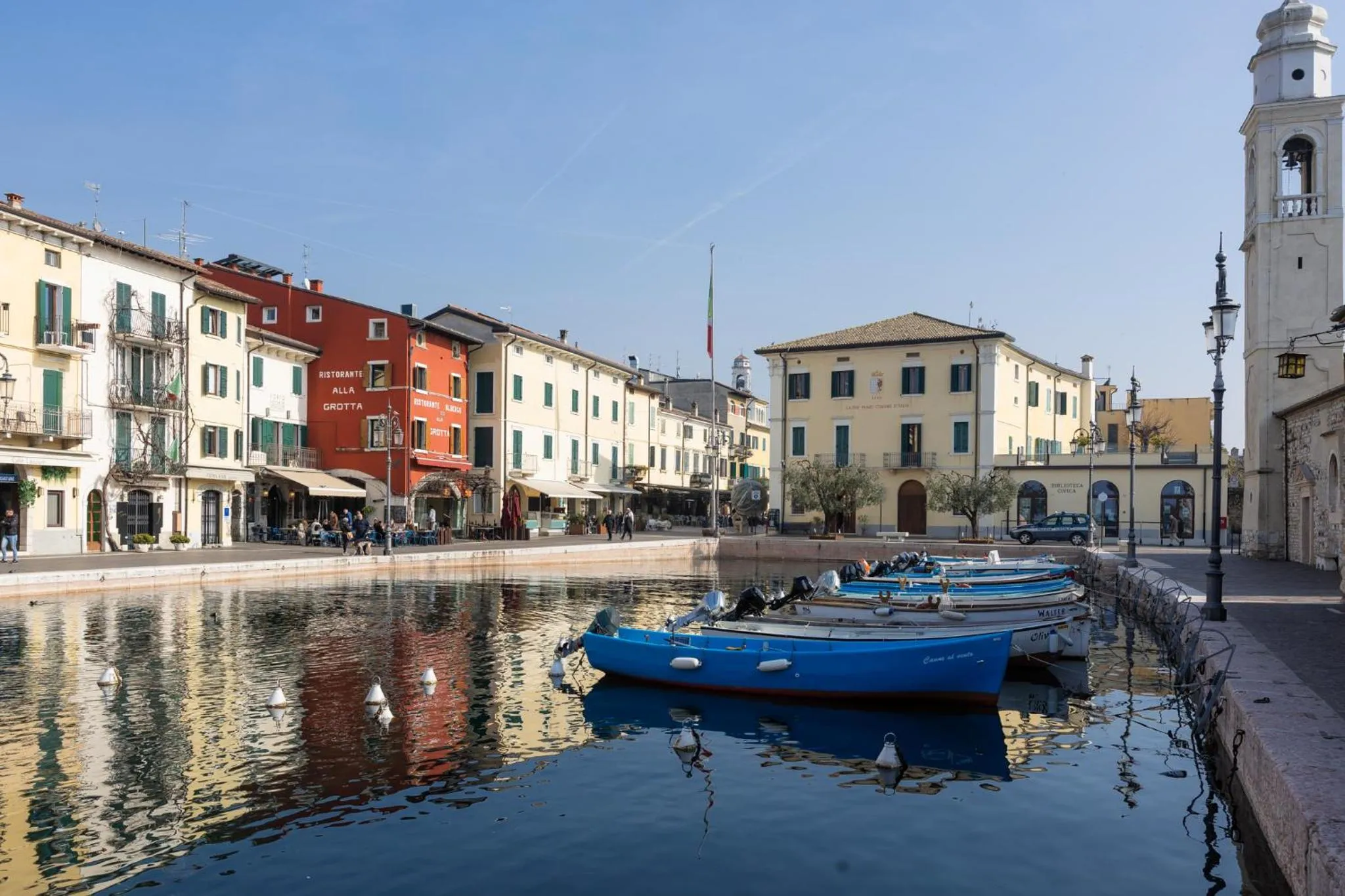 Property building in Hotel alla Grotta