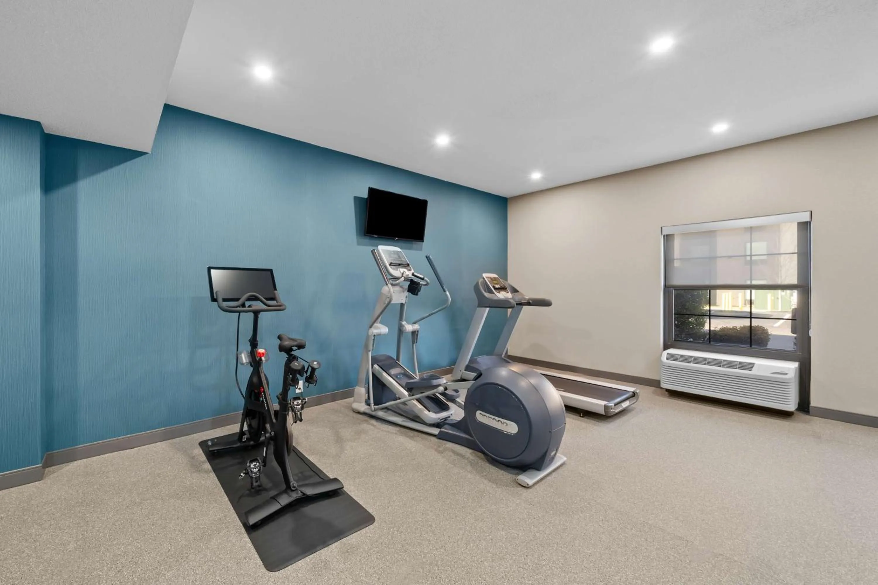 Fitness centre/facilities in Hampton Inn Franklin