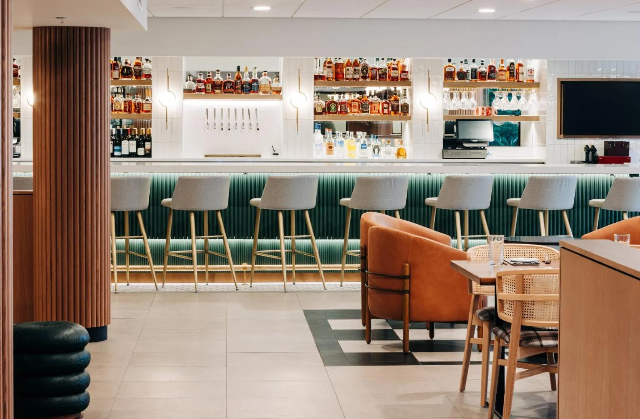 Property building in Crowne Plaza Louisville Airport Expo Ctr by IHG