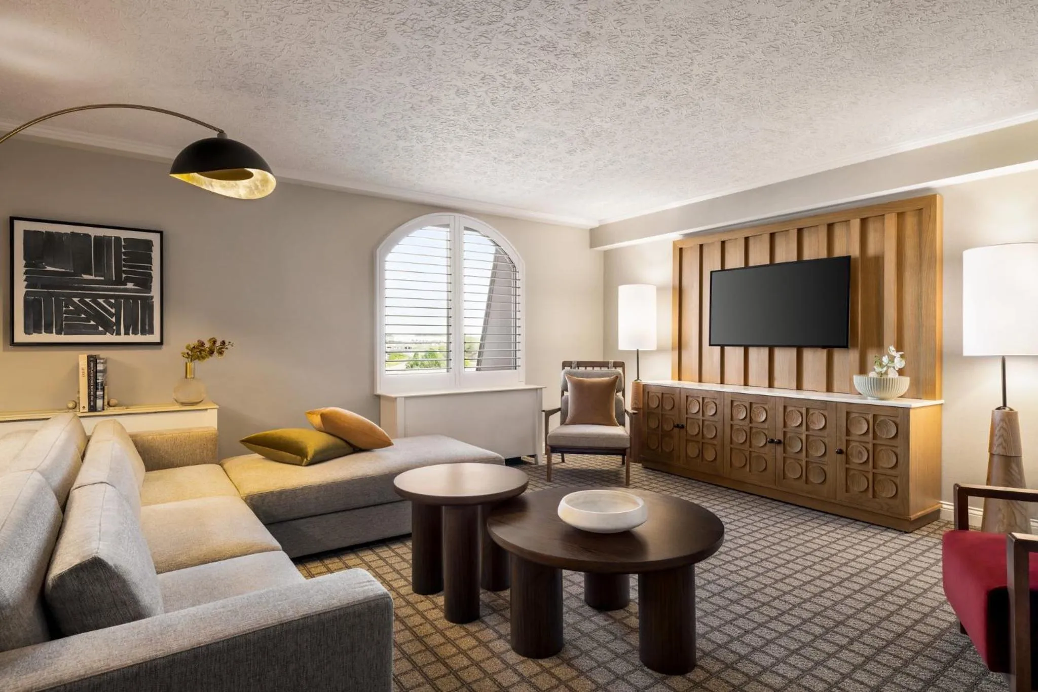 Photo of the whole room in Crowne Plaza Louisville Airport Expo Ctr by IHG