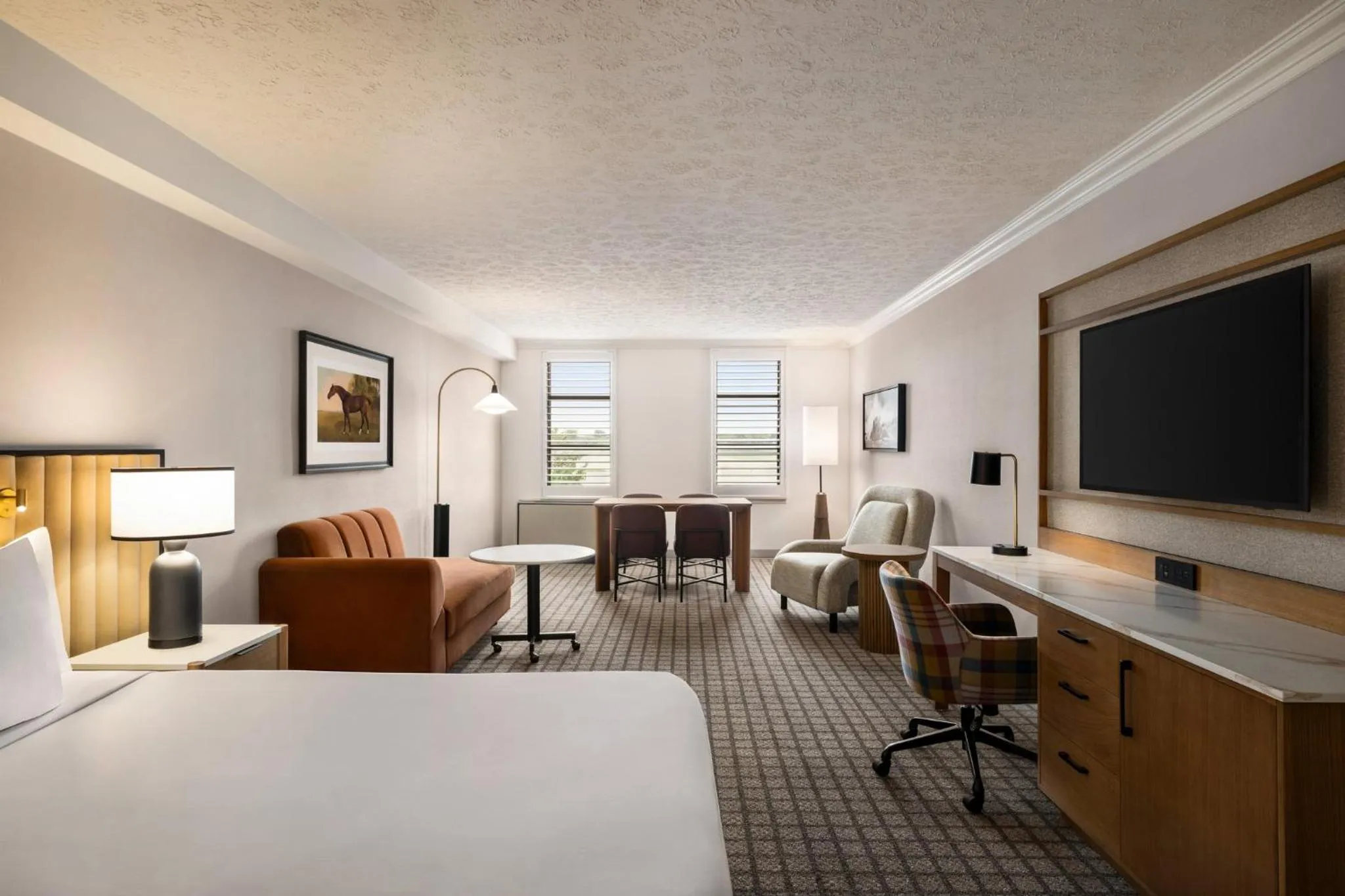 Photo of the whole room, Bed in Crowne Plaza Louisville Airport Expo Ctr by IHG