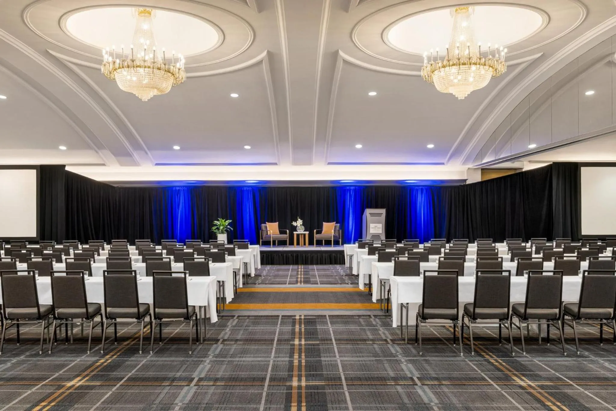 Banquet/Function facilities in Crowne Plaza Louisville Airport Expo Ctr by IHG