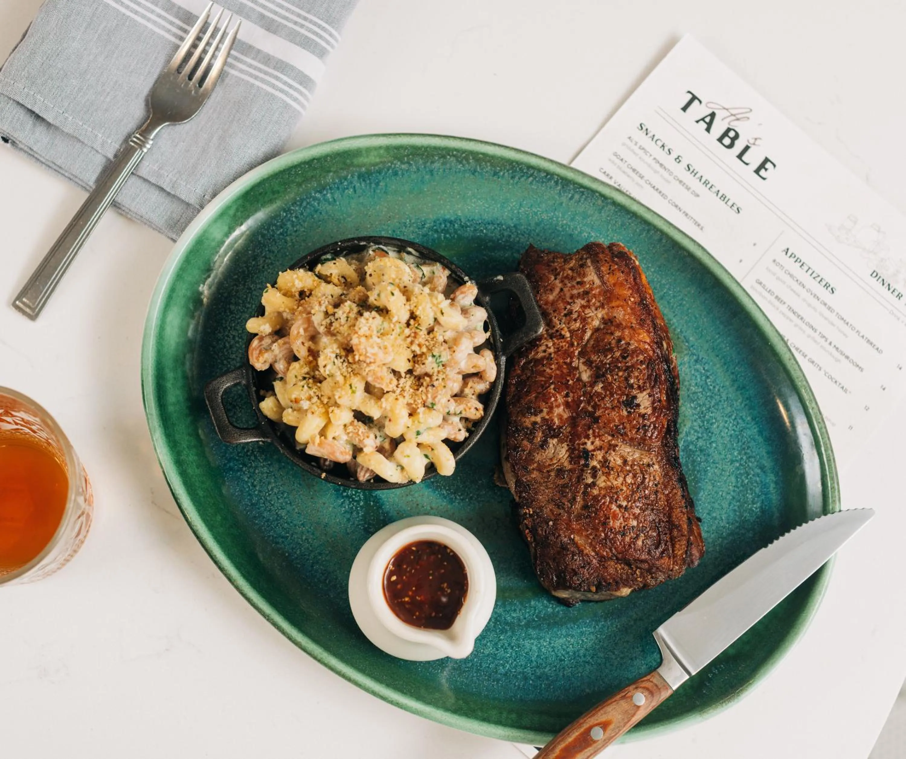 Restaurant/places to eat in Crowne Plaza Louisville Airport Expo Ctr by IHG