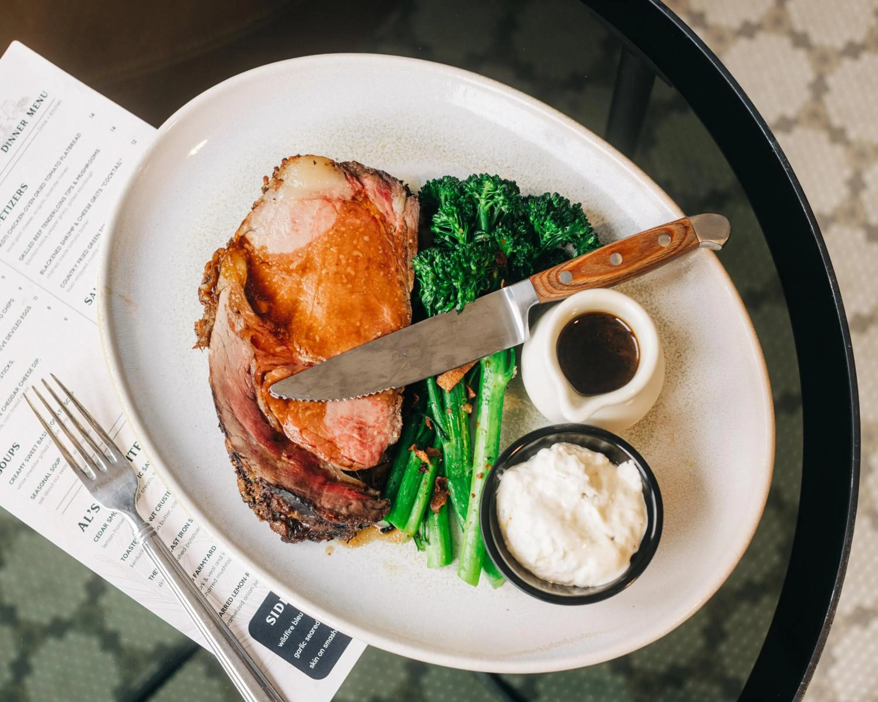 Restaurant/places to eat in Crowne Plaza Louisville Airport Expo Ctr by IHG