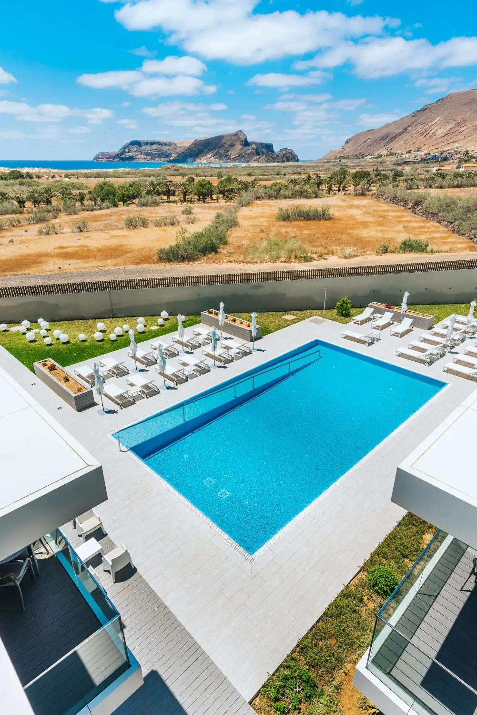 Deluxe Twin Room with Sea View in Vila Baleira Village Deluxe Twin Room with Sea View in Vila Baleira Village