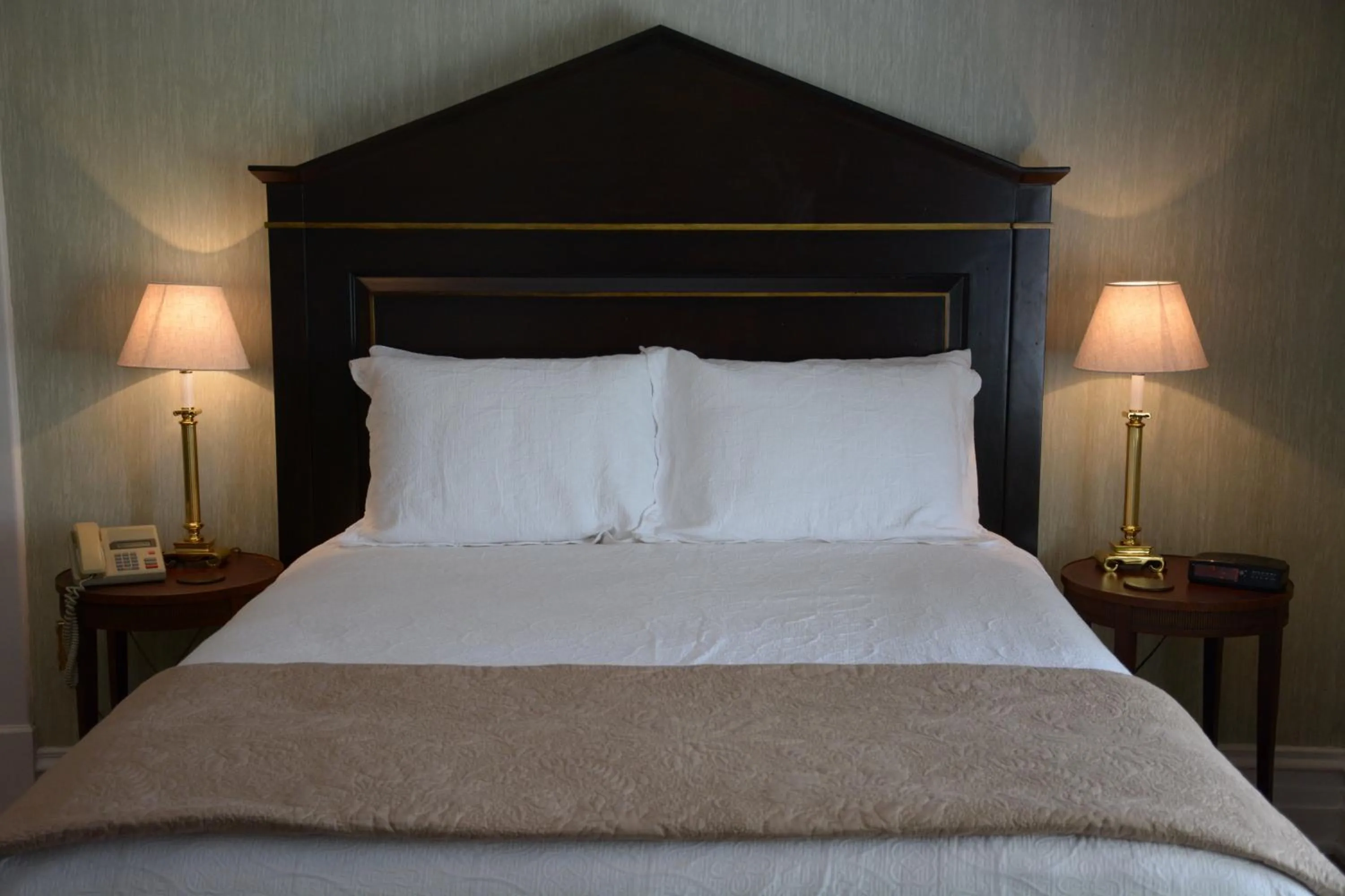 Bed in Bluff View Inn