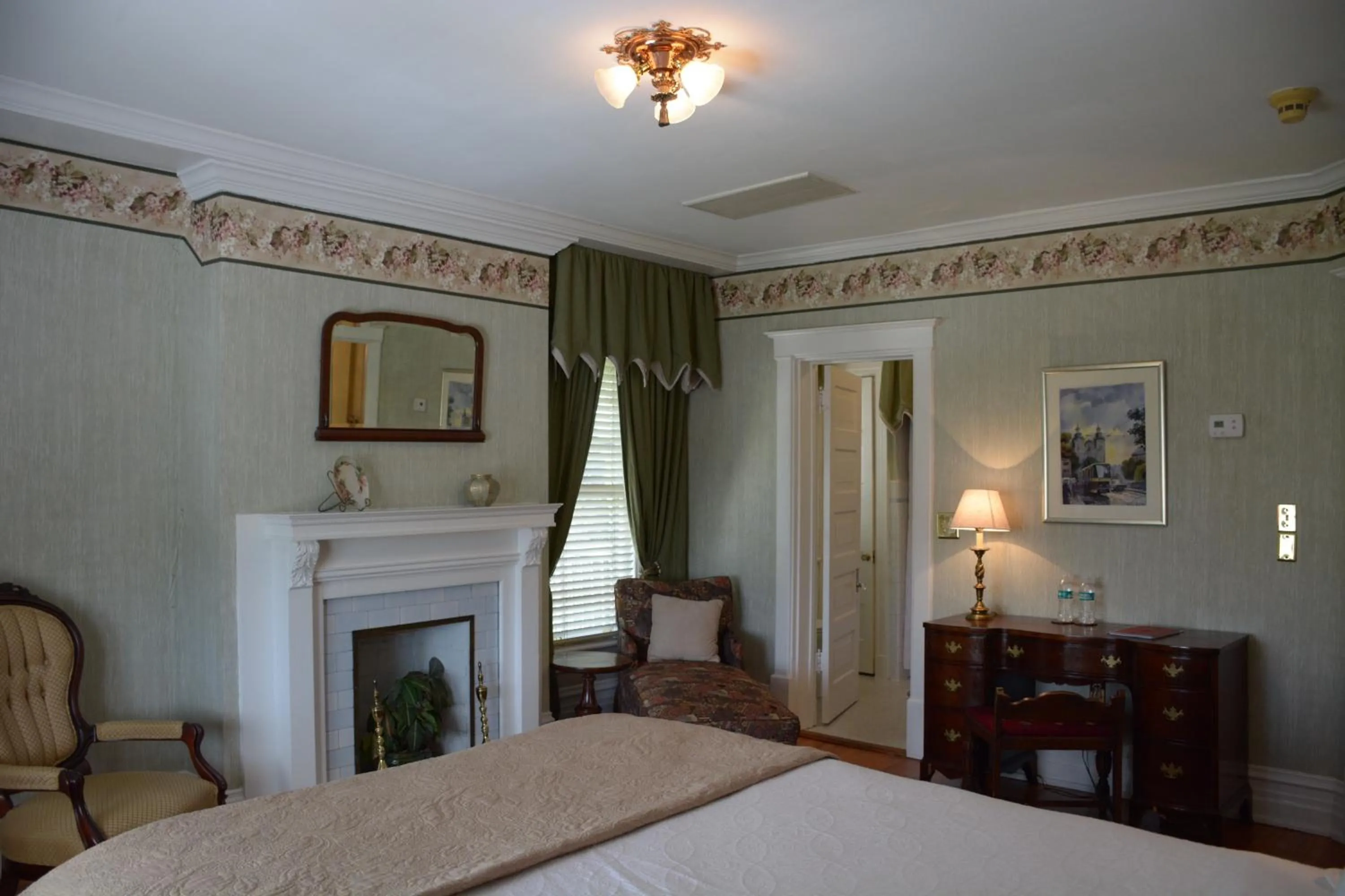 Bed in Bluff View Inn