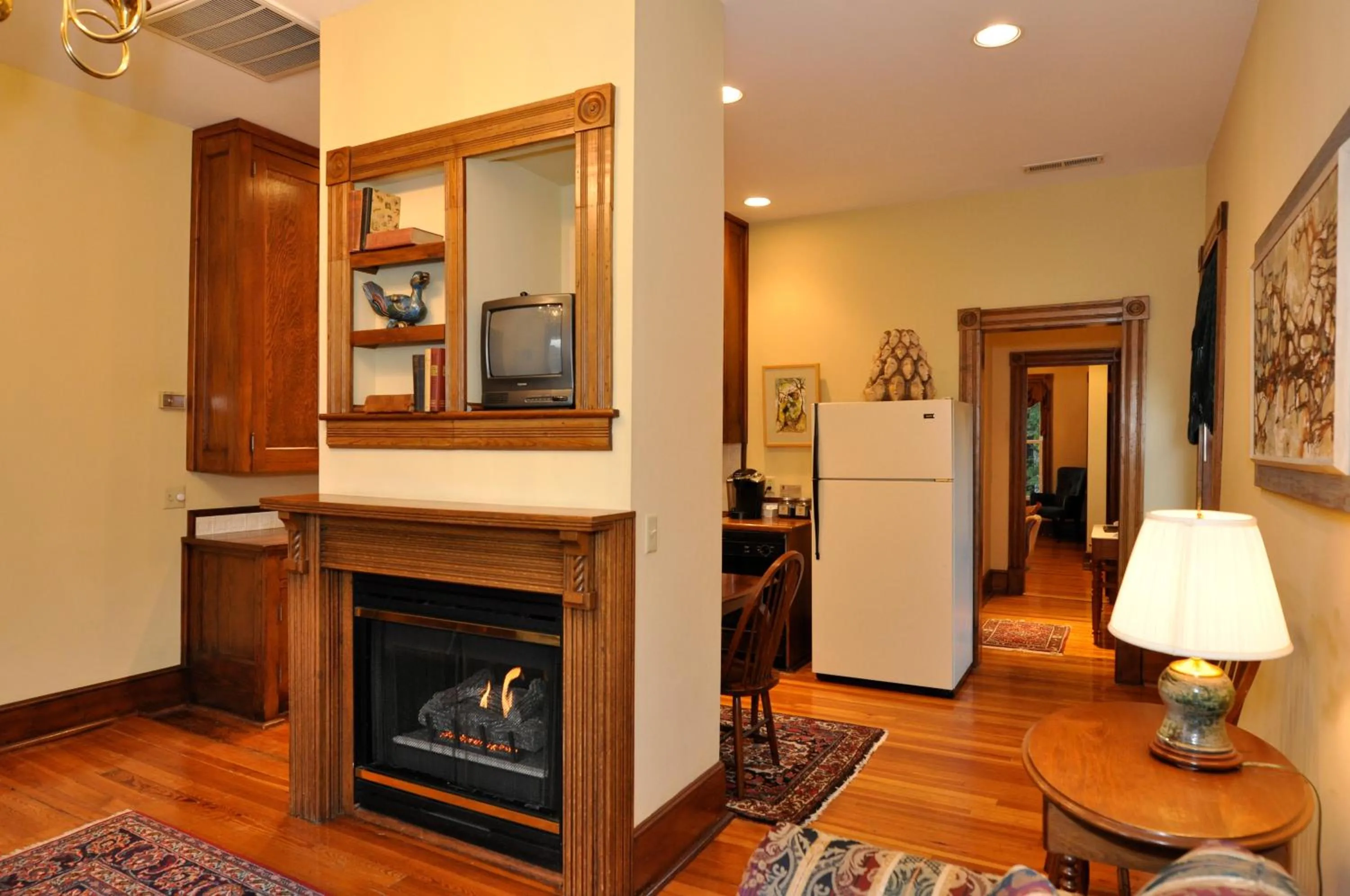 Kitchen or kitchenette in Bluff View Inn