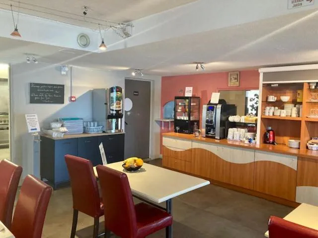 Logis Hôtel- Hôtel Restaurant Le Rialto