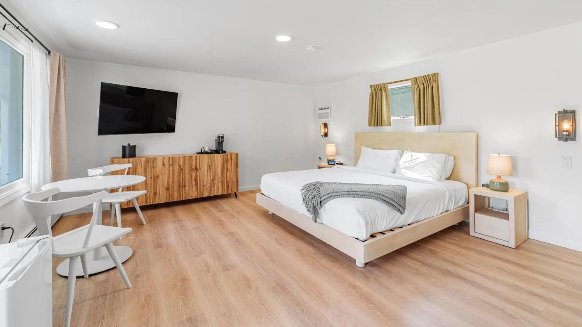 Bed in Aspen at Manchester