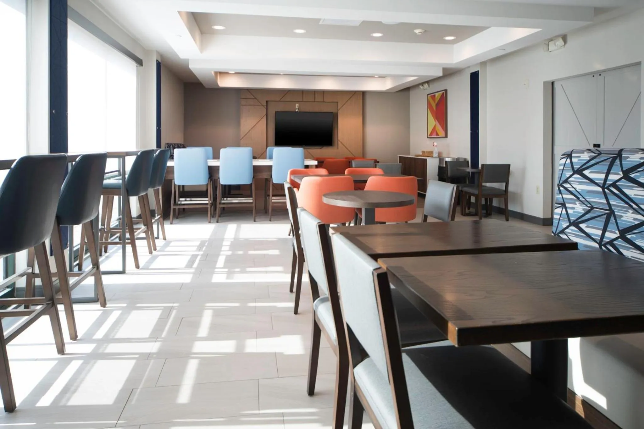 Breakfast in Holiday Inn Express Suites Little Rock West by IHG