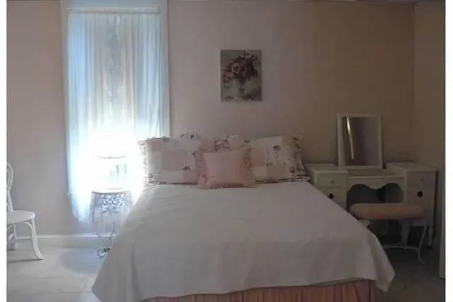 Day, Bed in Walden on the Pond