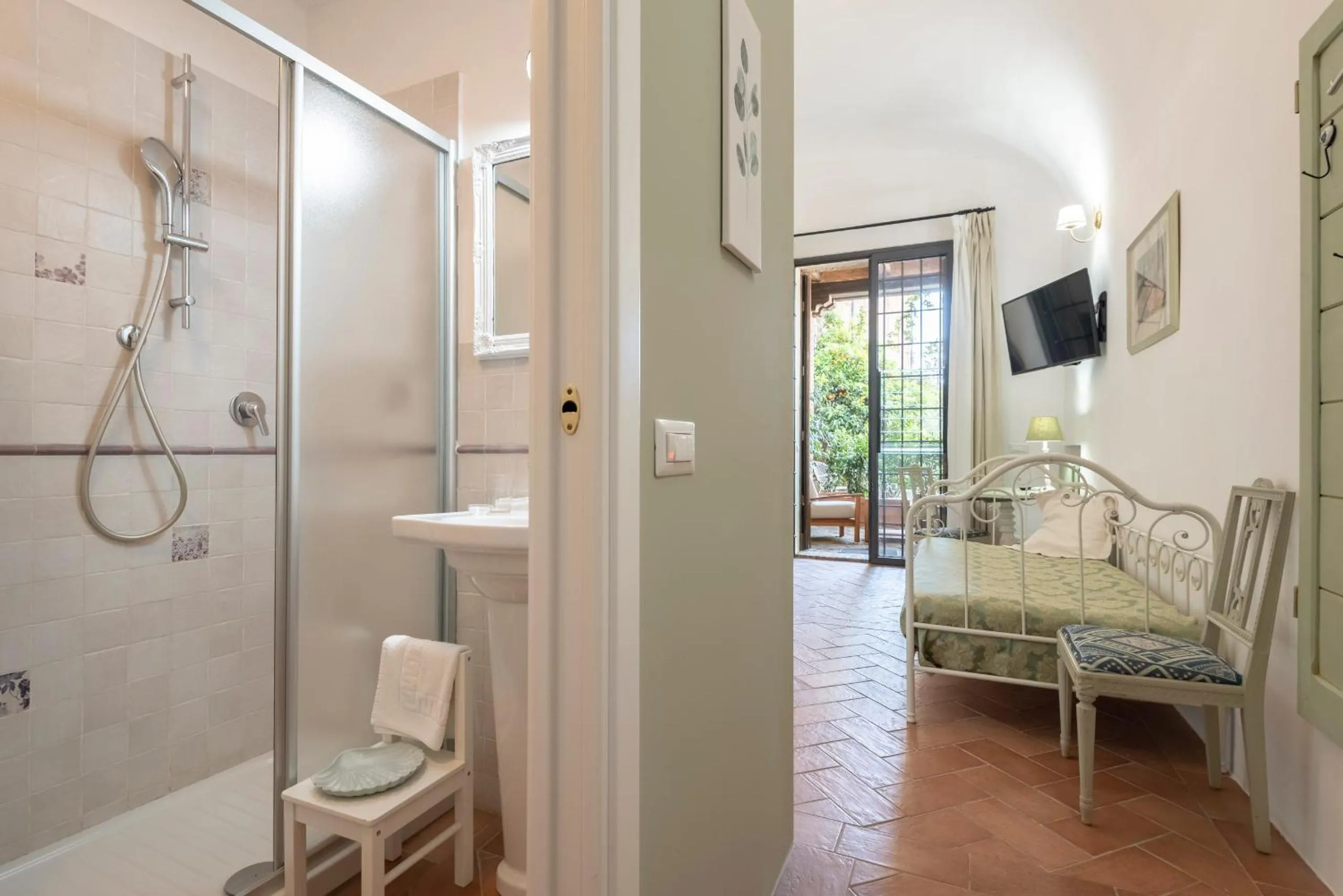 View (from property/room), Bed in Fattoria Pian Di Rocca