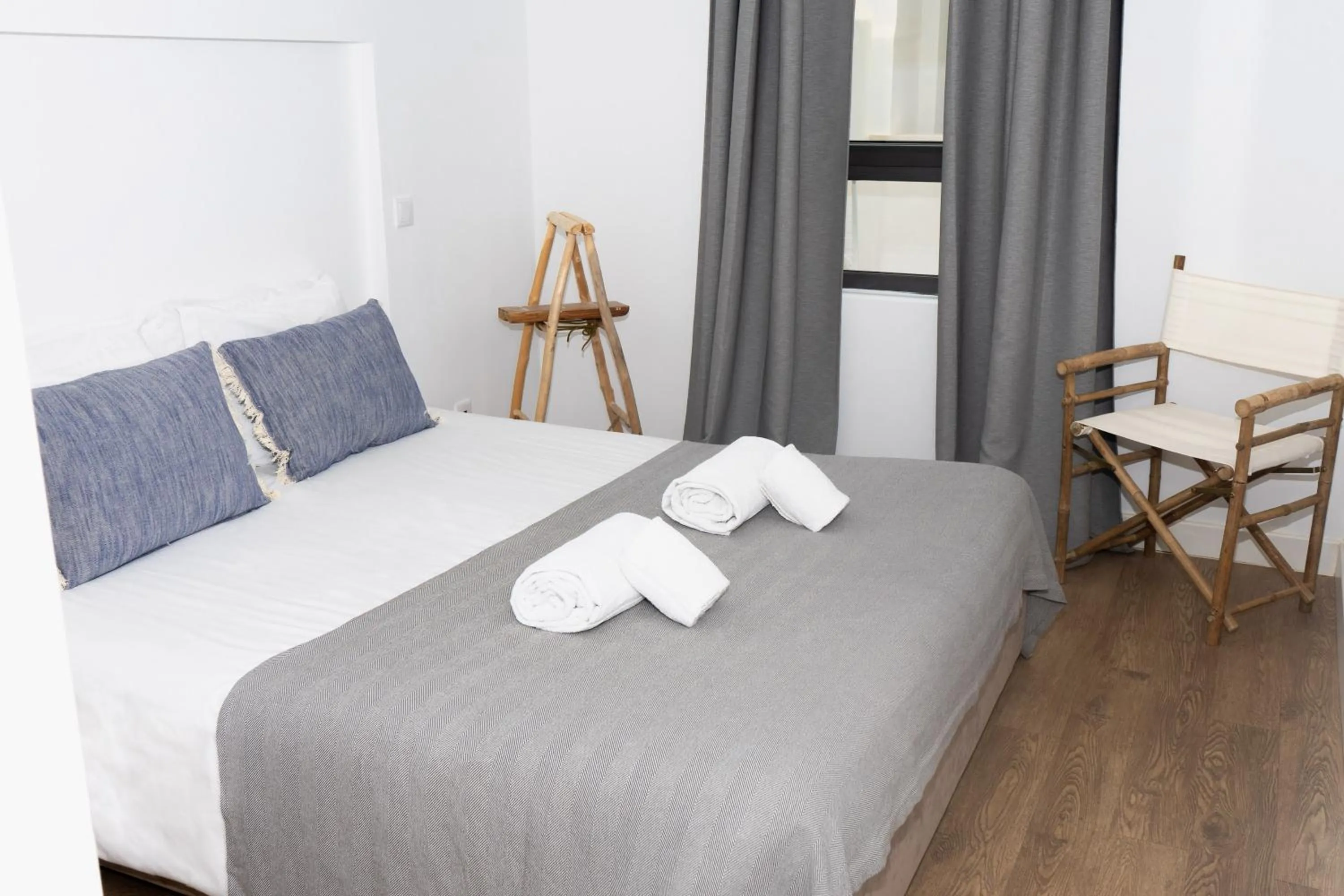 Bedroom, Bed in The Salty Lodge