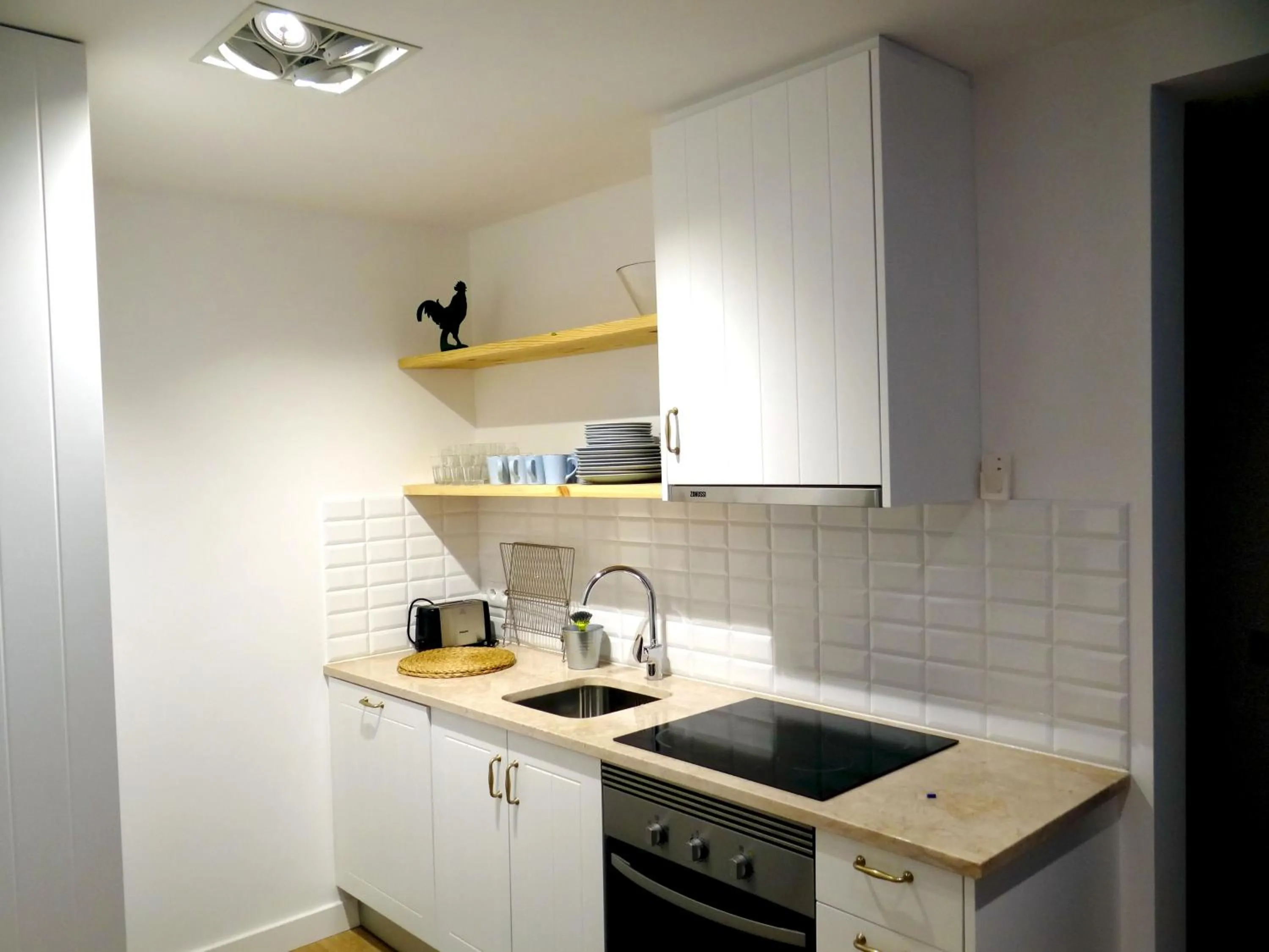 Kitchen or kitchenette in The Salty Lodge