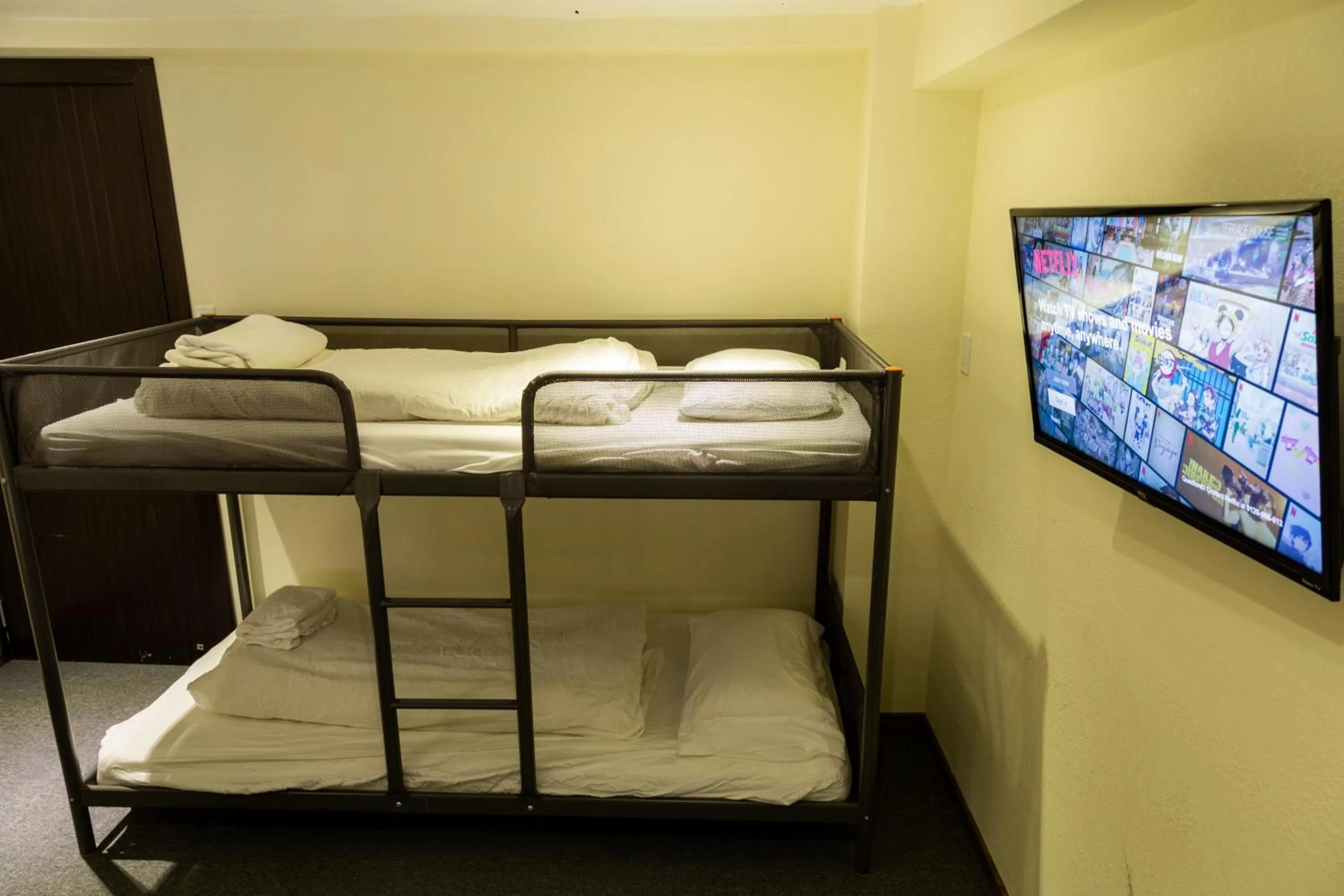 Guests, Bed in Powder Temple