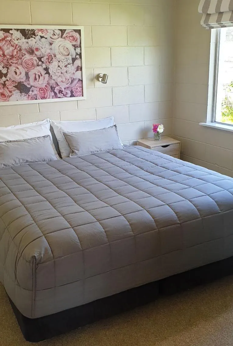 Bed in Ranfurly Motels