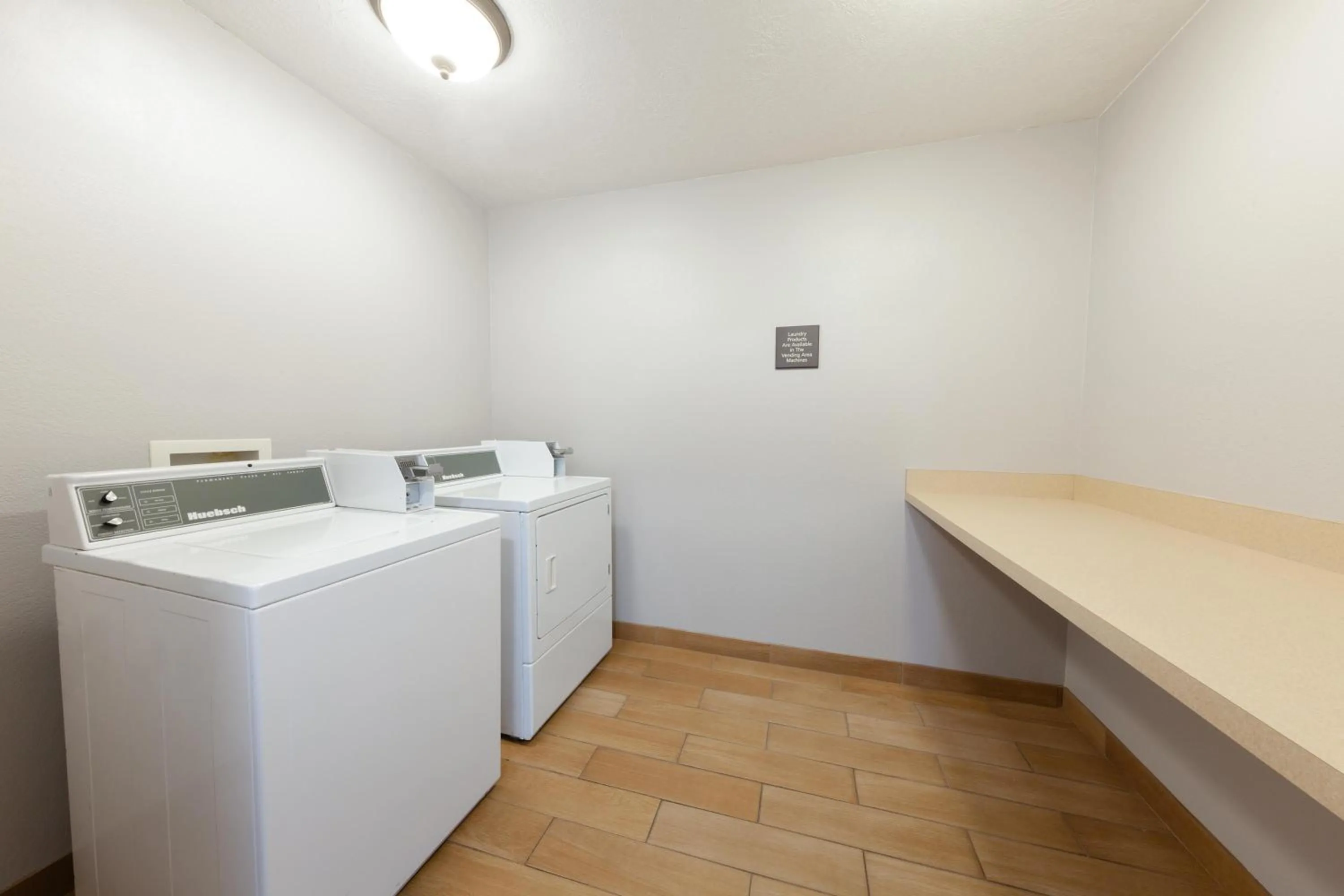 laundry in Hampton Inn Richfield