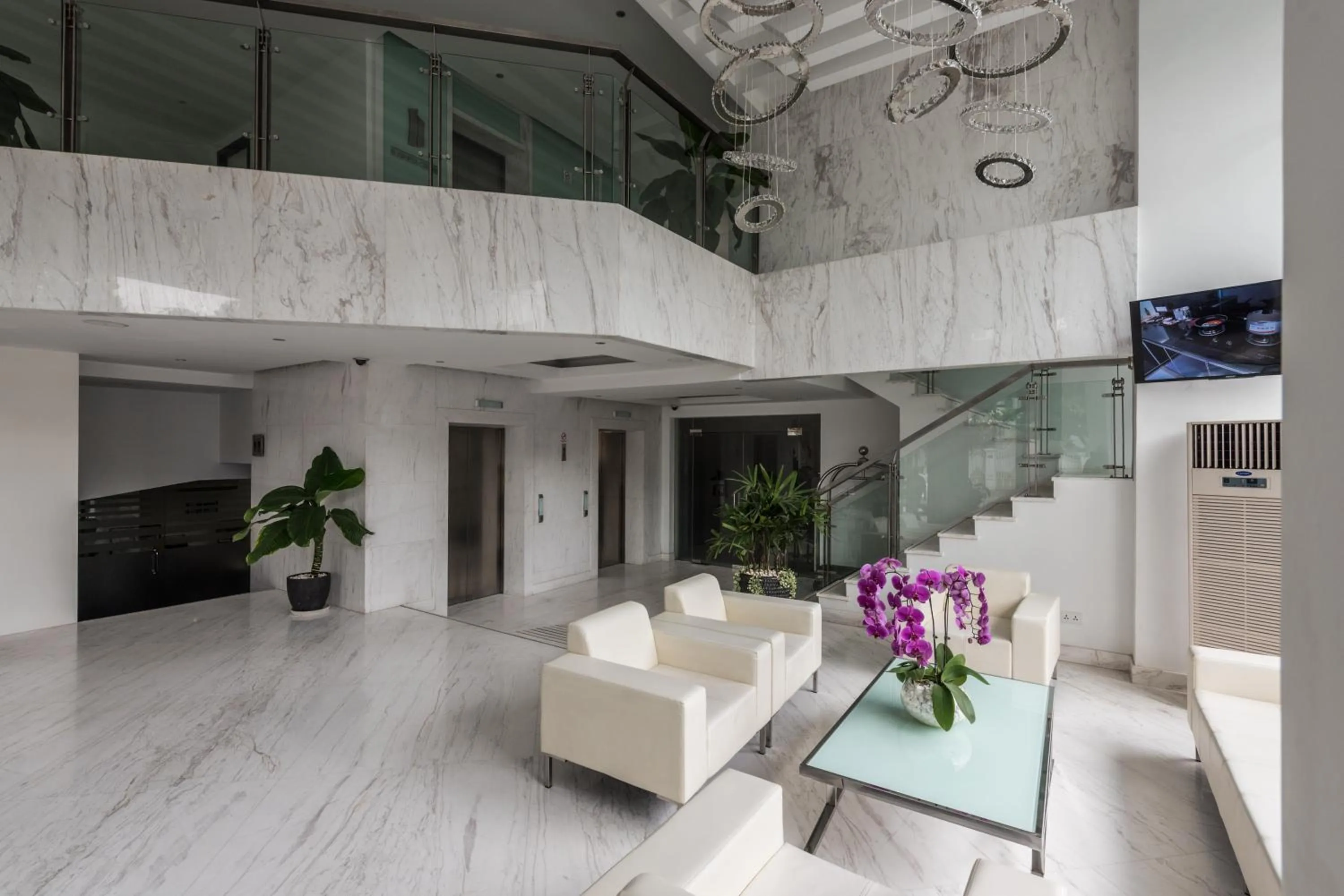 Lobby or reception in Naki Suites @ Silvertown