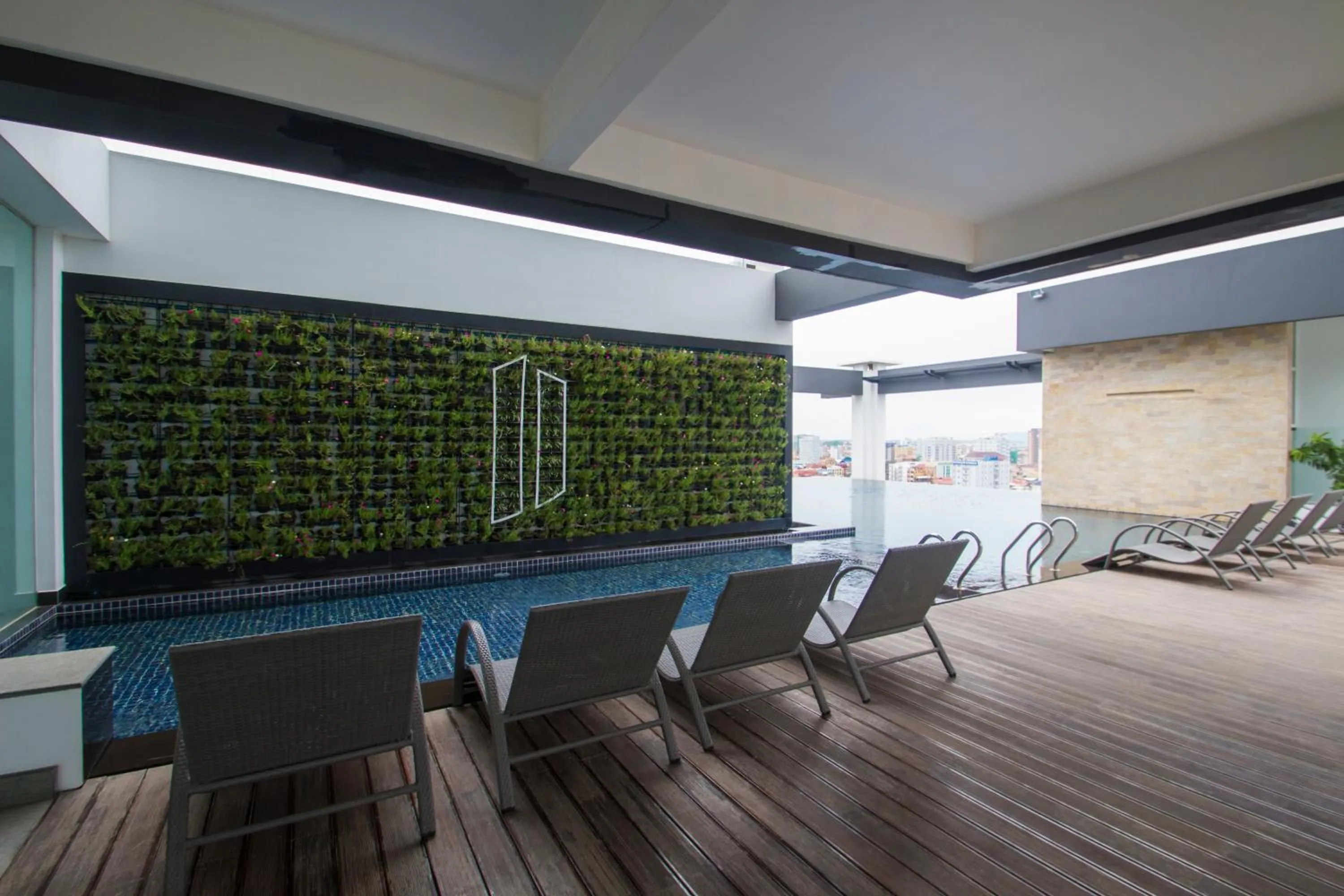 Swimming pool in Naki Suites @ Silvertown