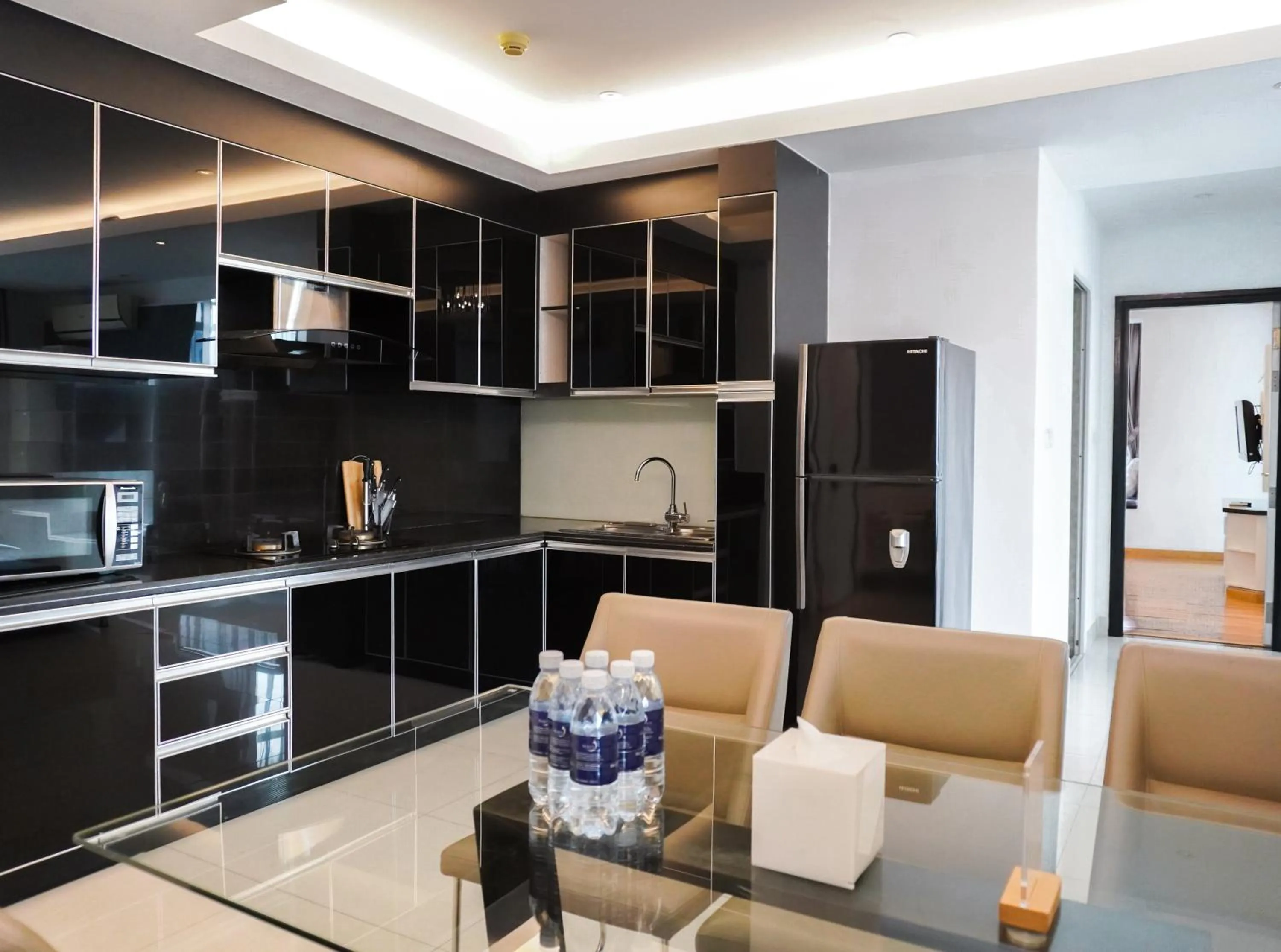 Naki Suites @ Silvertown