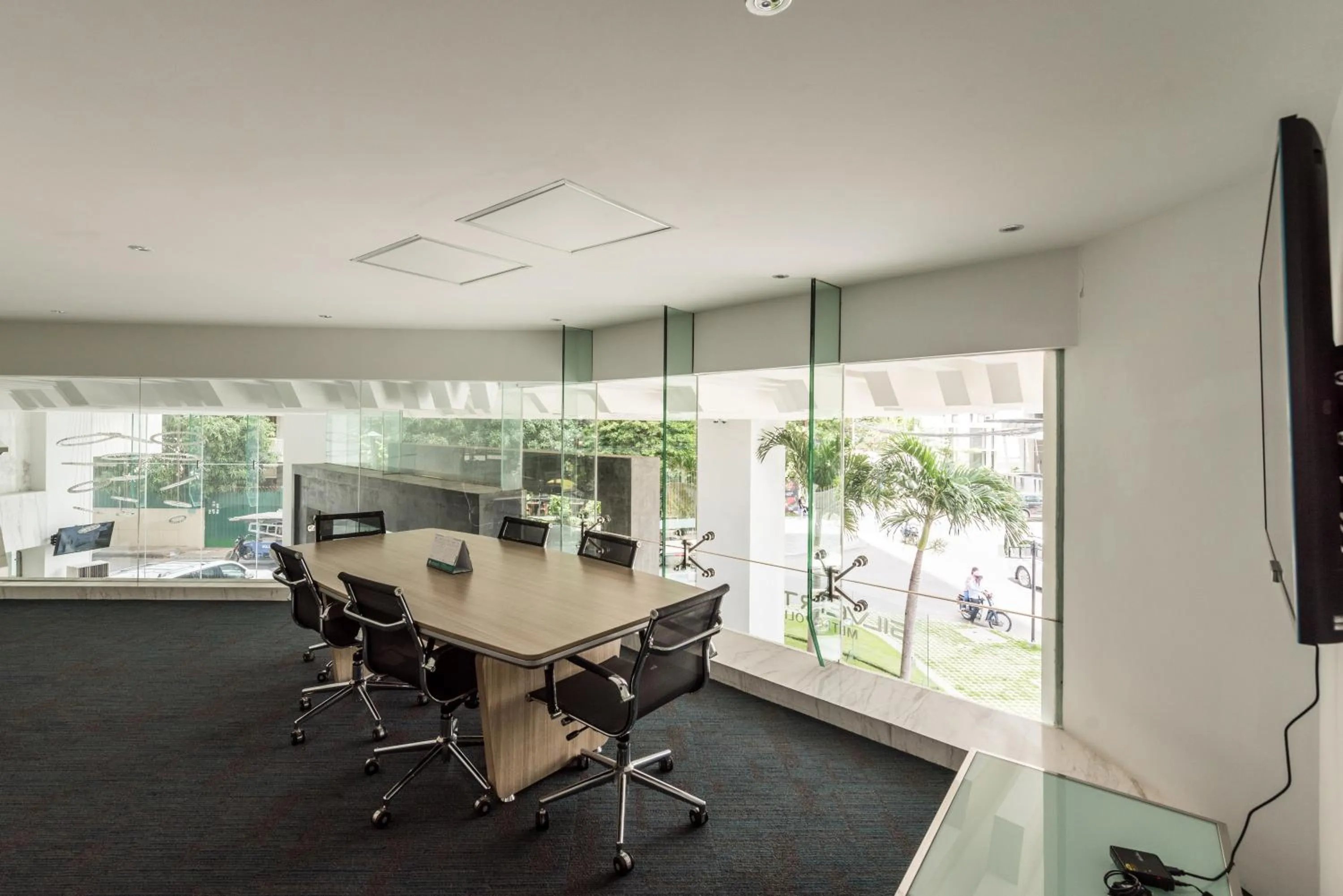 Meeting/conference room in Naki Suites @ Silvertown