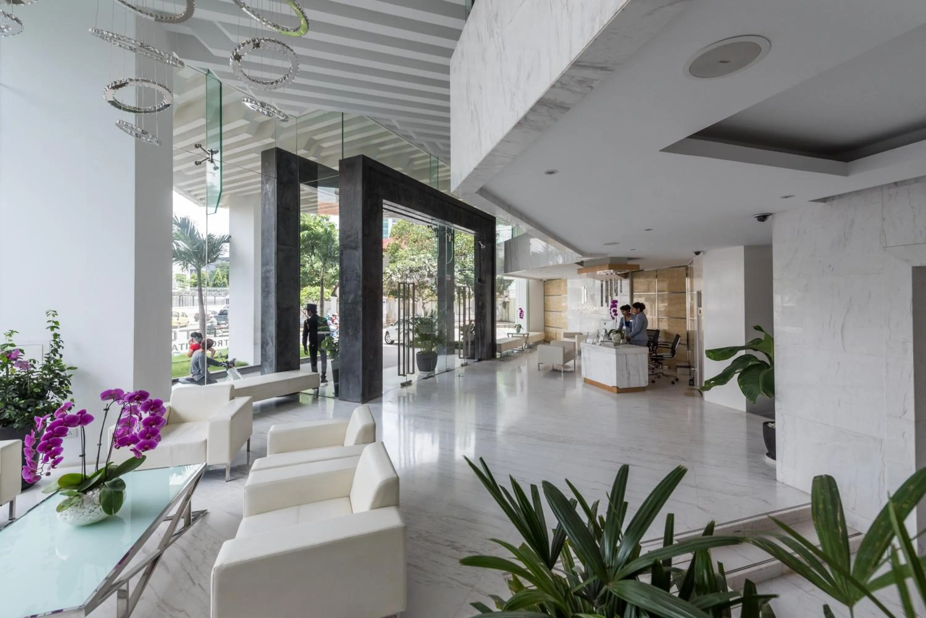 Lobby or reception in Naki Suites @ Silvertown