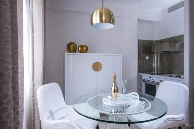 Dining area in Cosmopolis Crete Suites