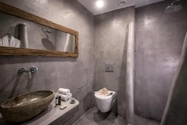 Bathroom in Cosmopolis Crete Suites