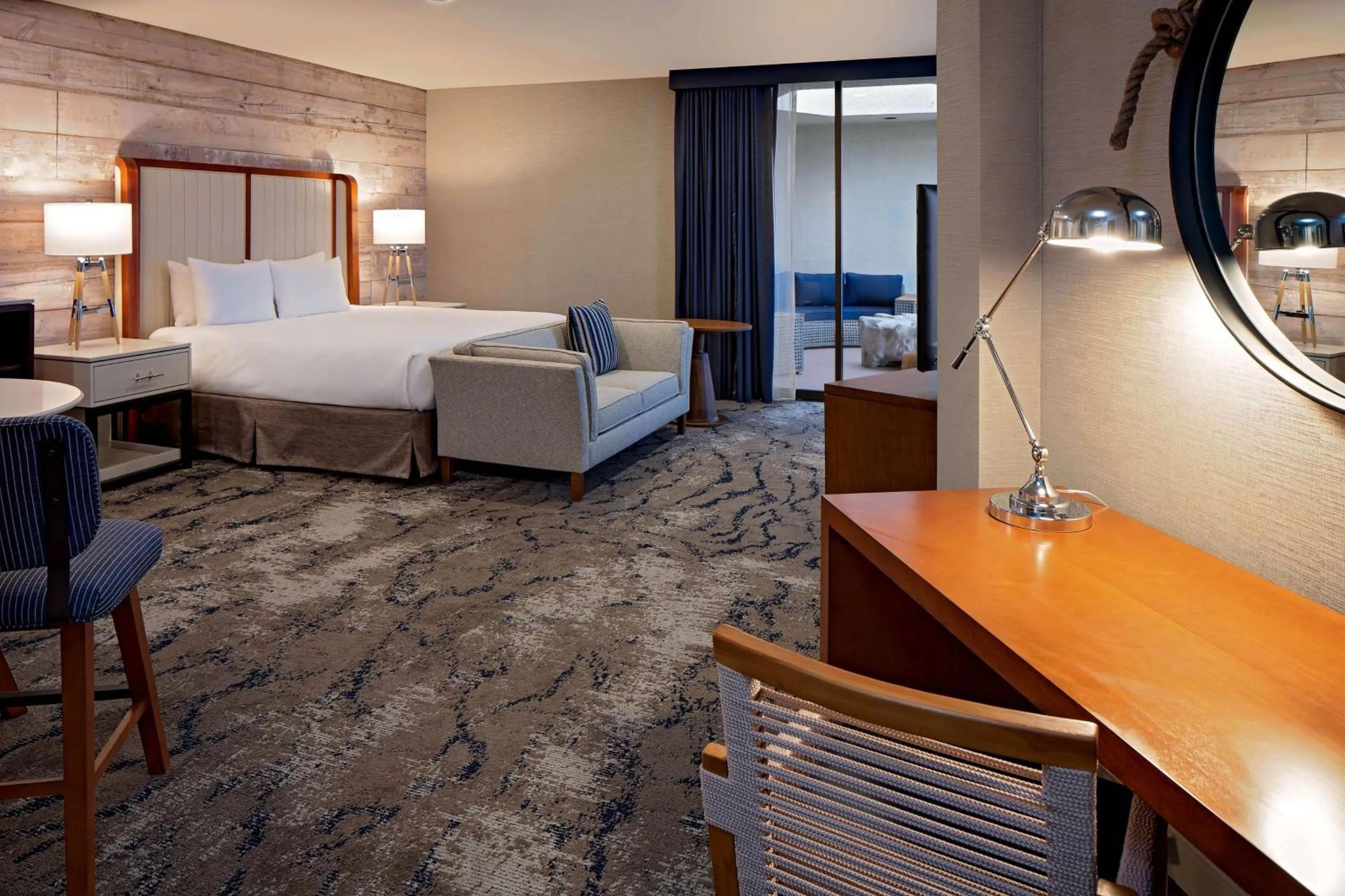 Bedroom, Bed in Hyatt Regency Mission Bay Spa and Marina