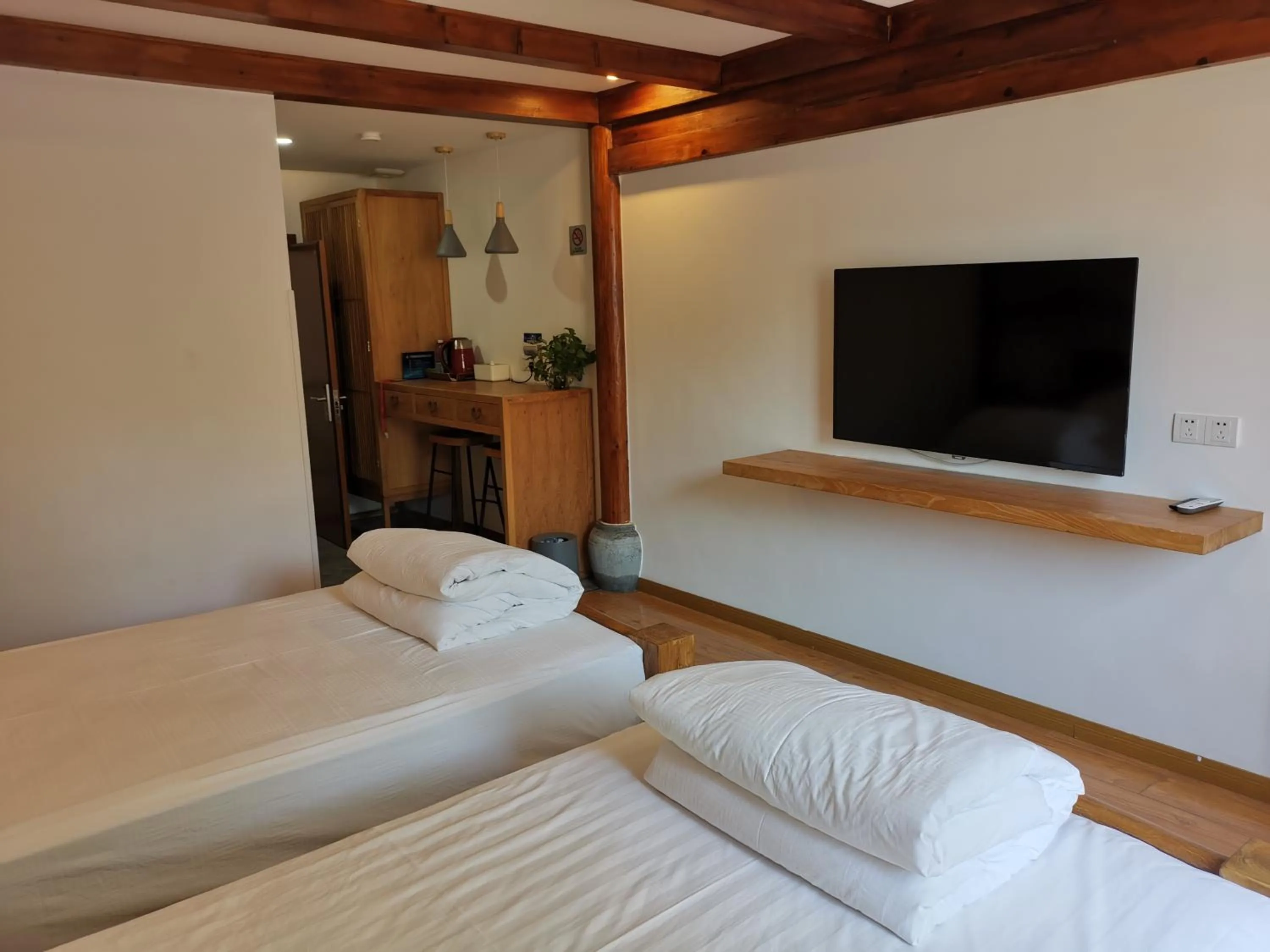 Bed in Beijing Downtown Travelotel