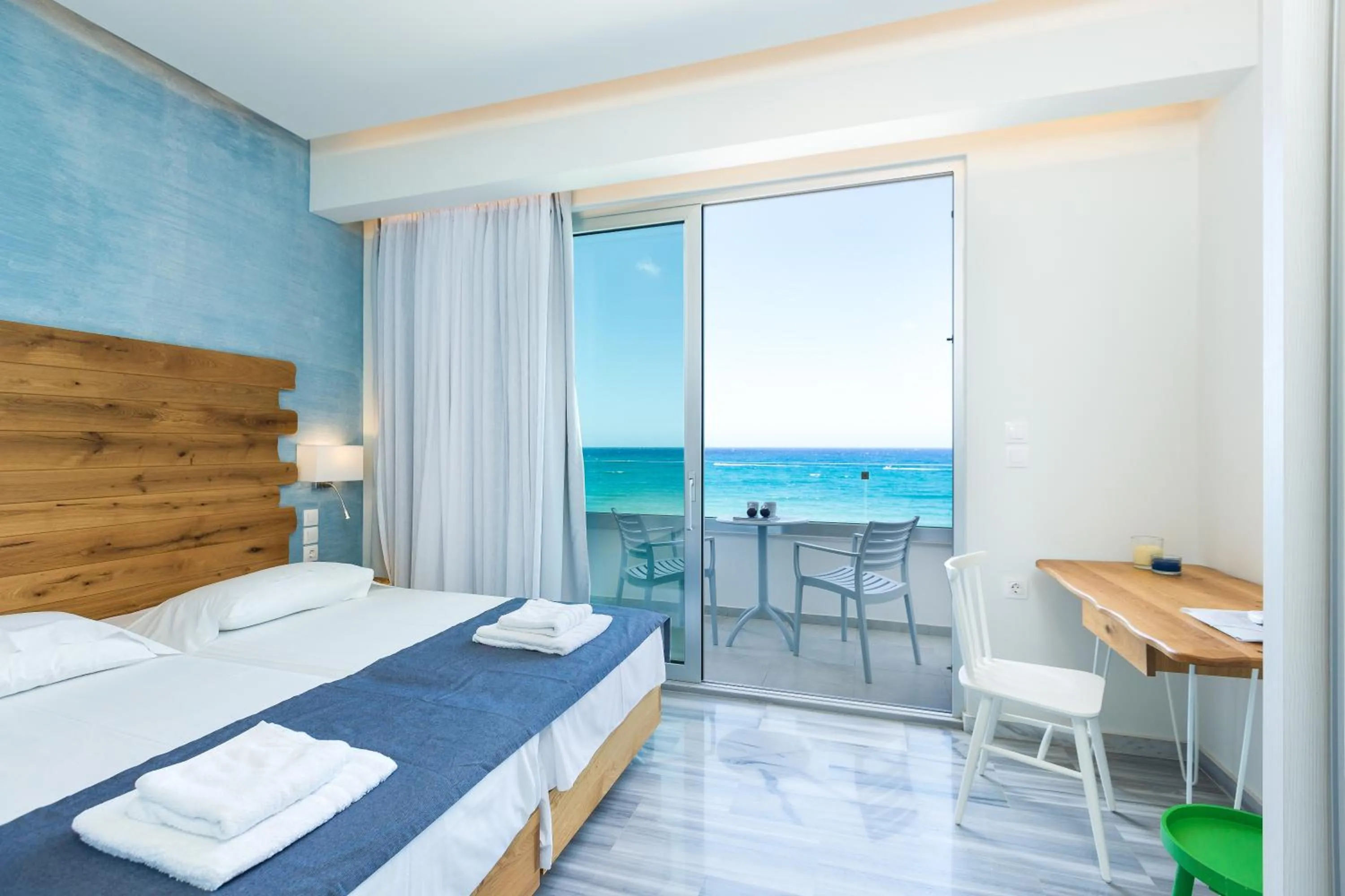 Bedroom, Bed in Meltemi Coast Suites