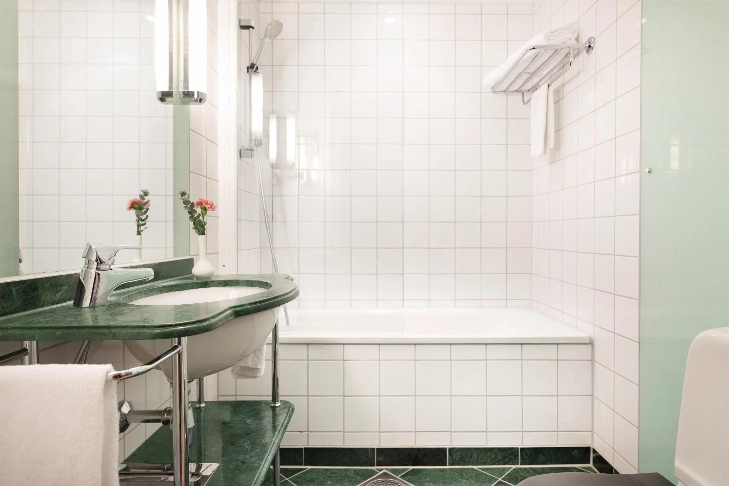 Bathroom in Elite Stora Hotellet