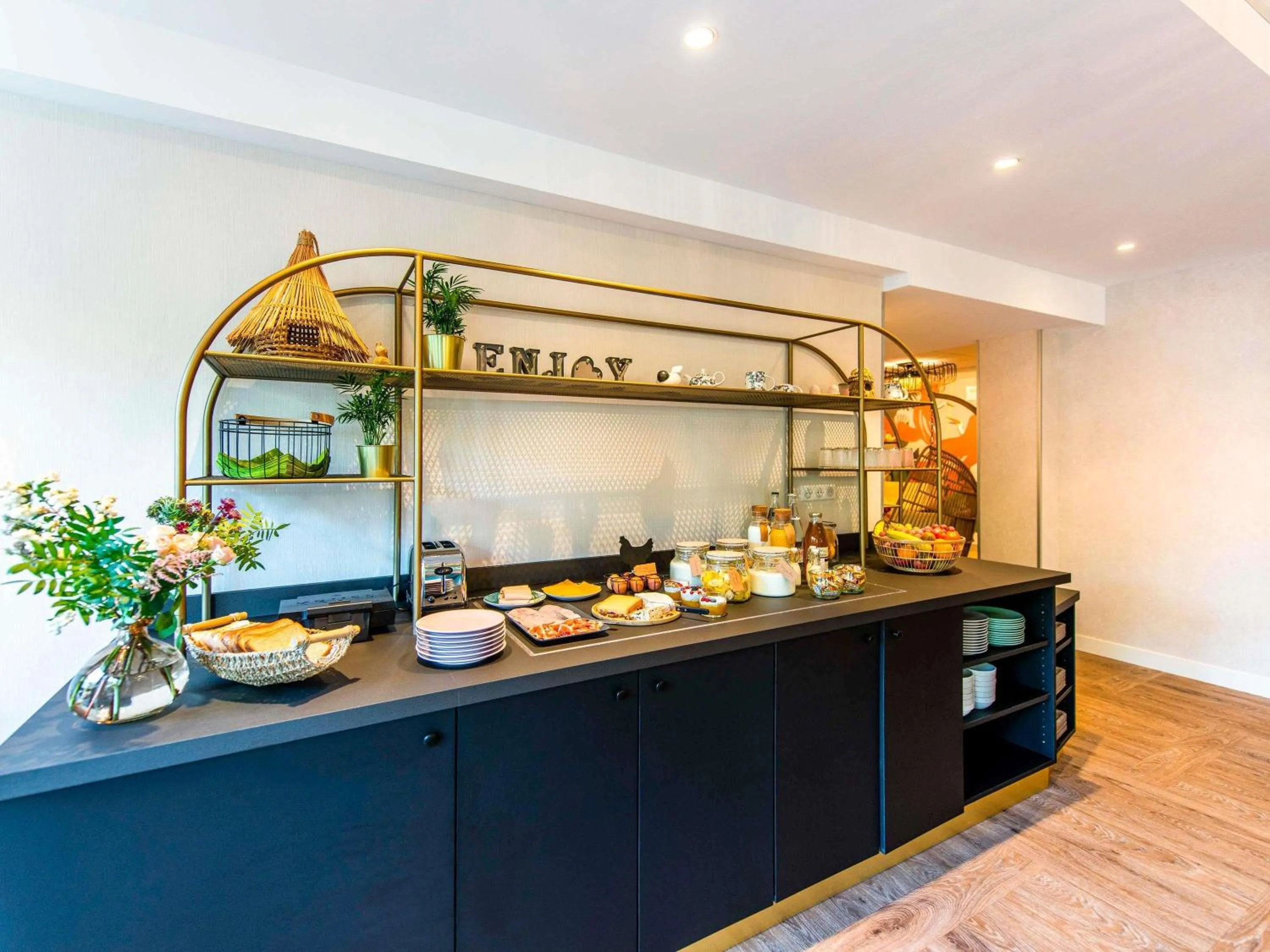 Breakfast in ibis Styles Rennes Cesson