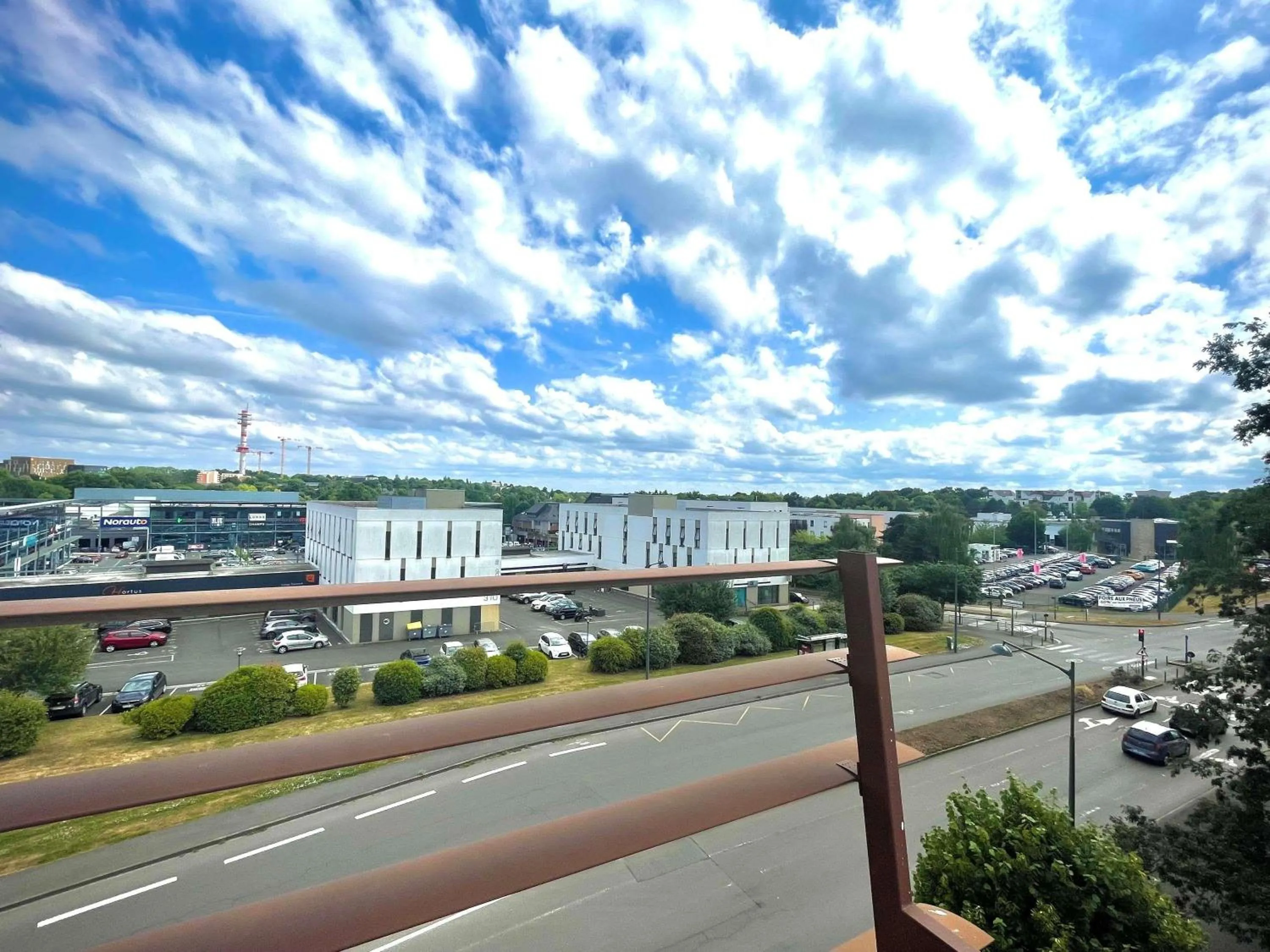 Bedroom in ibis Styles Rennes Cesson