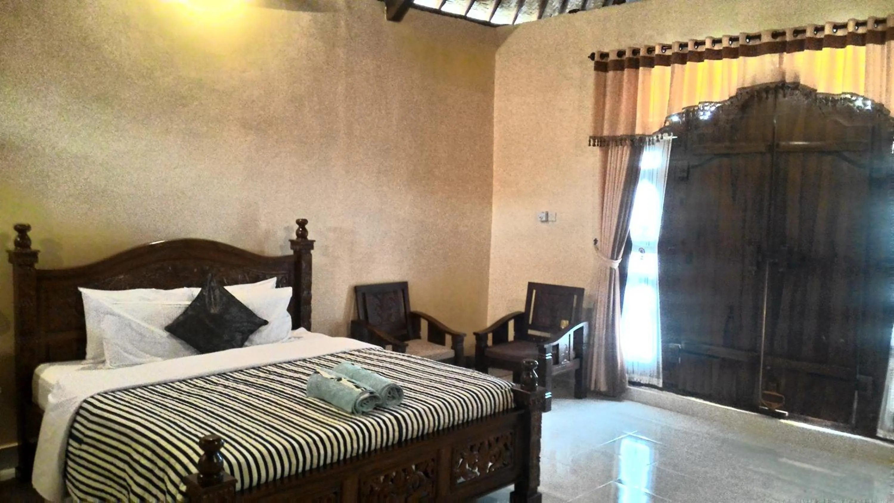 Photo of the whole room, Bed in Muka House