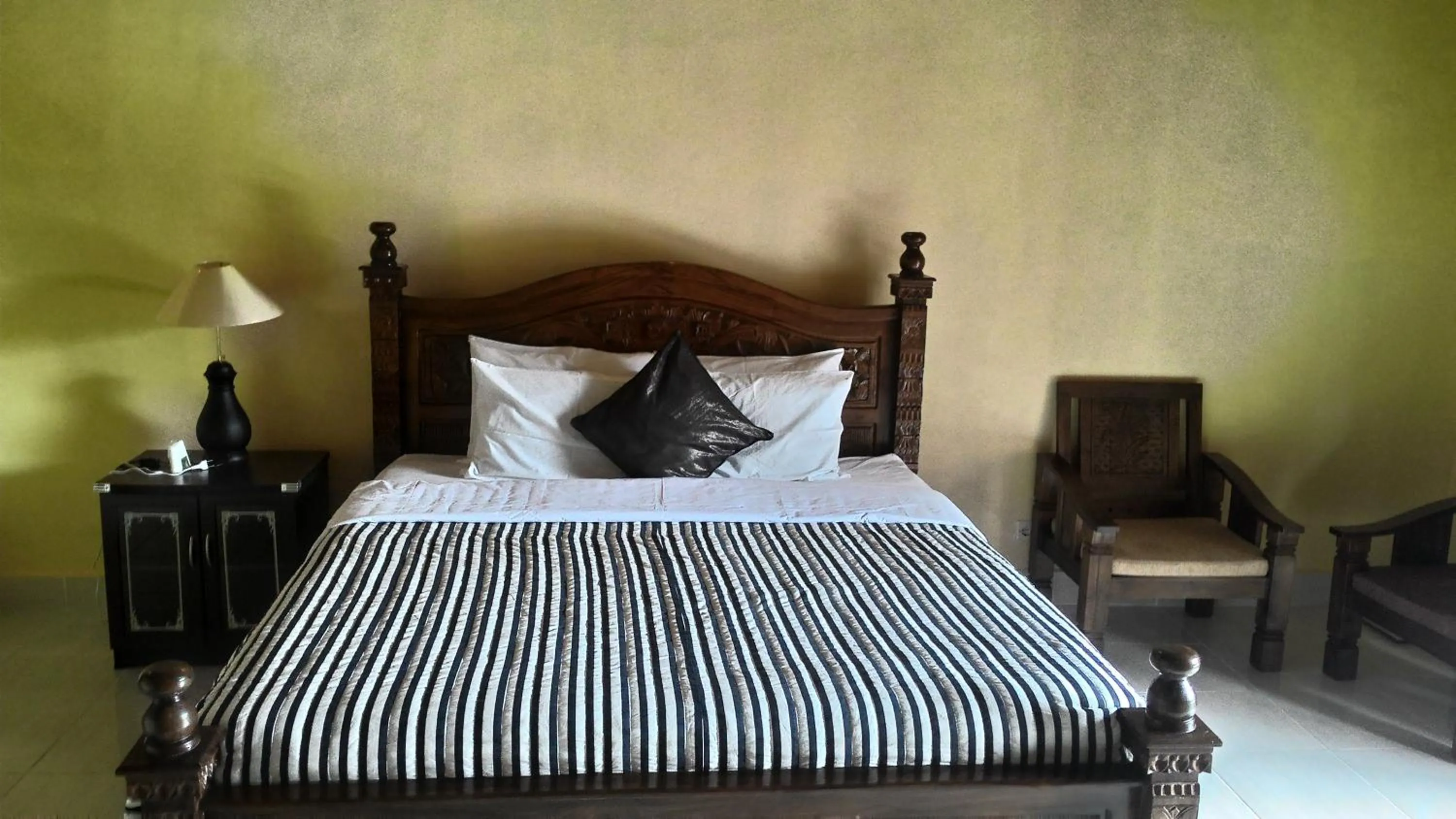 Photo of the whole room, Bed in Muka House