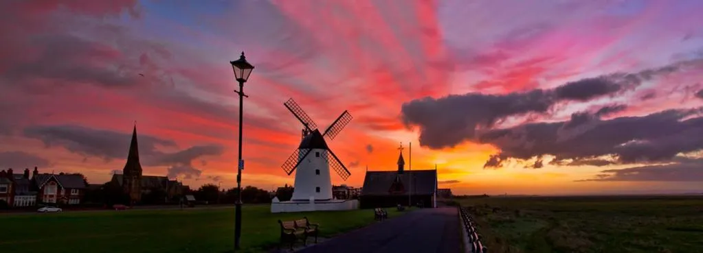 Nearby landmark in EsJays at Knowles House