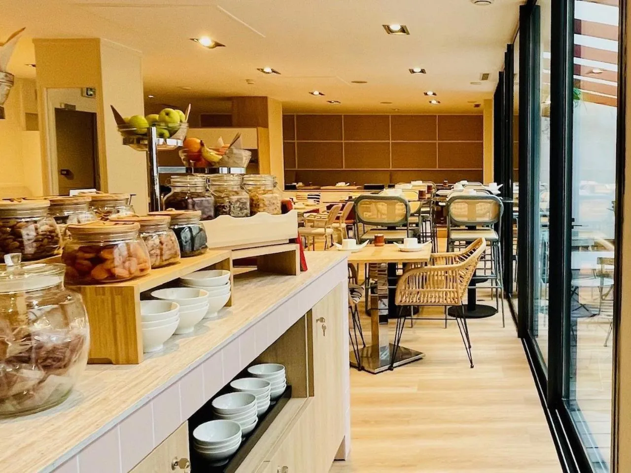 Breakfast in Mercure Président Biarritz Plage