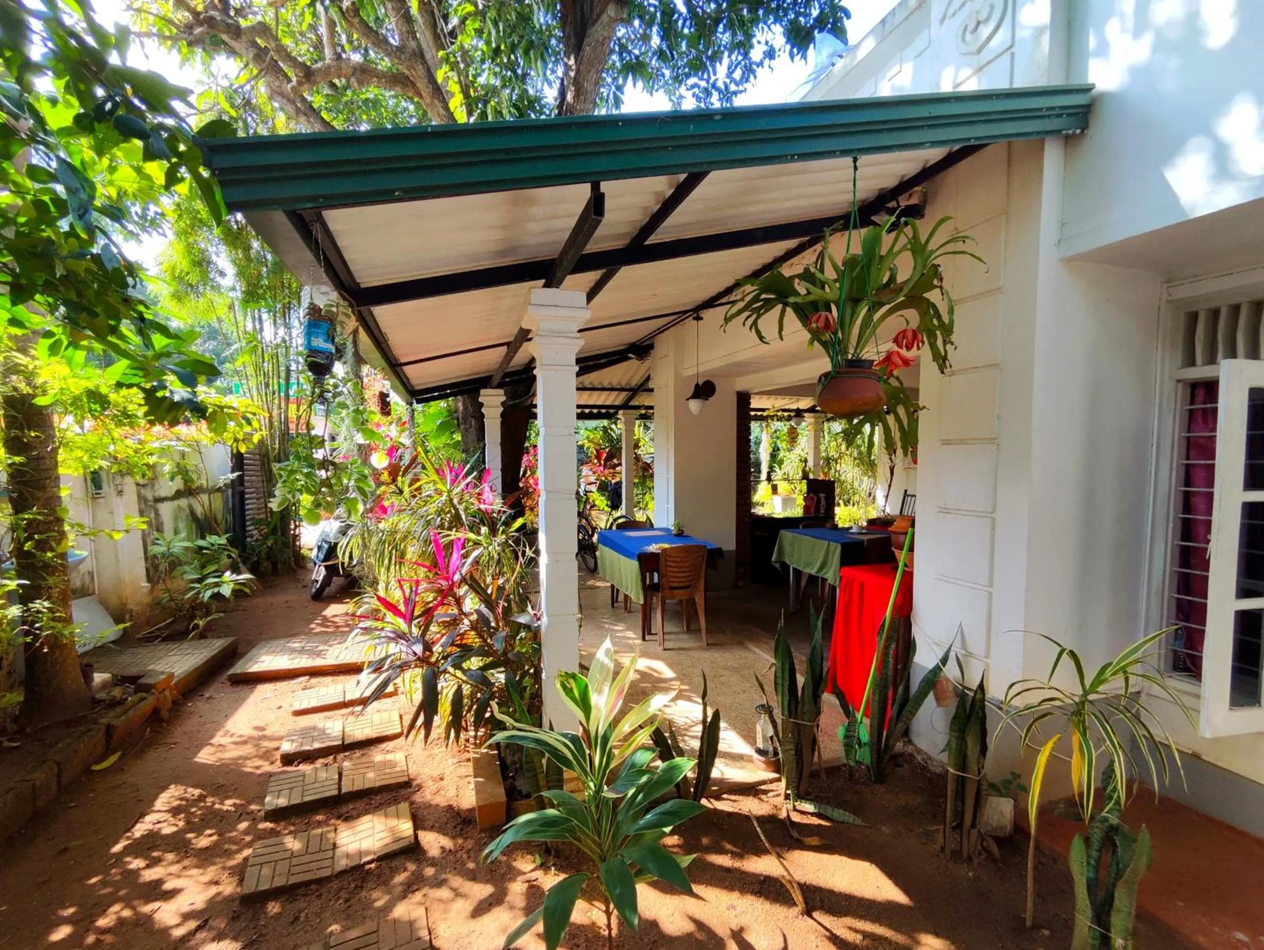 Garden in Goalma Family Holiday Resort & Restaurant