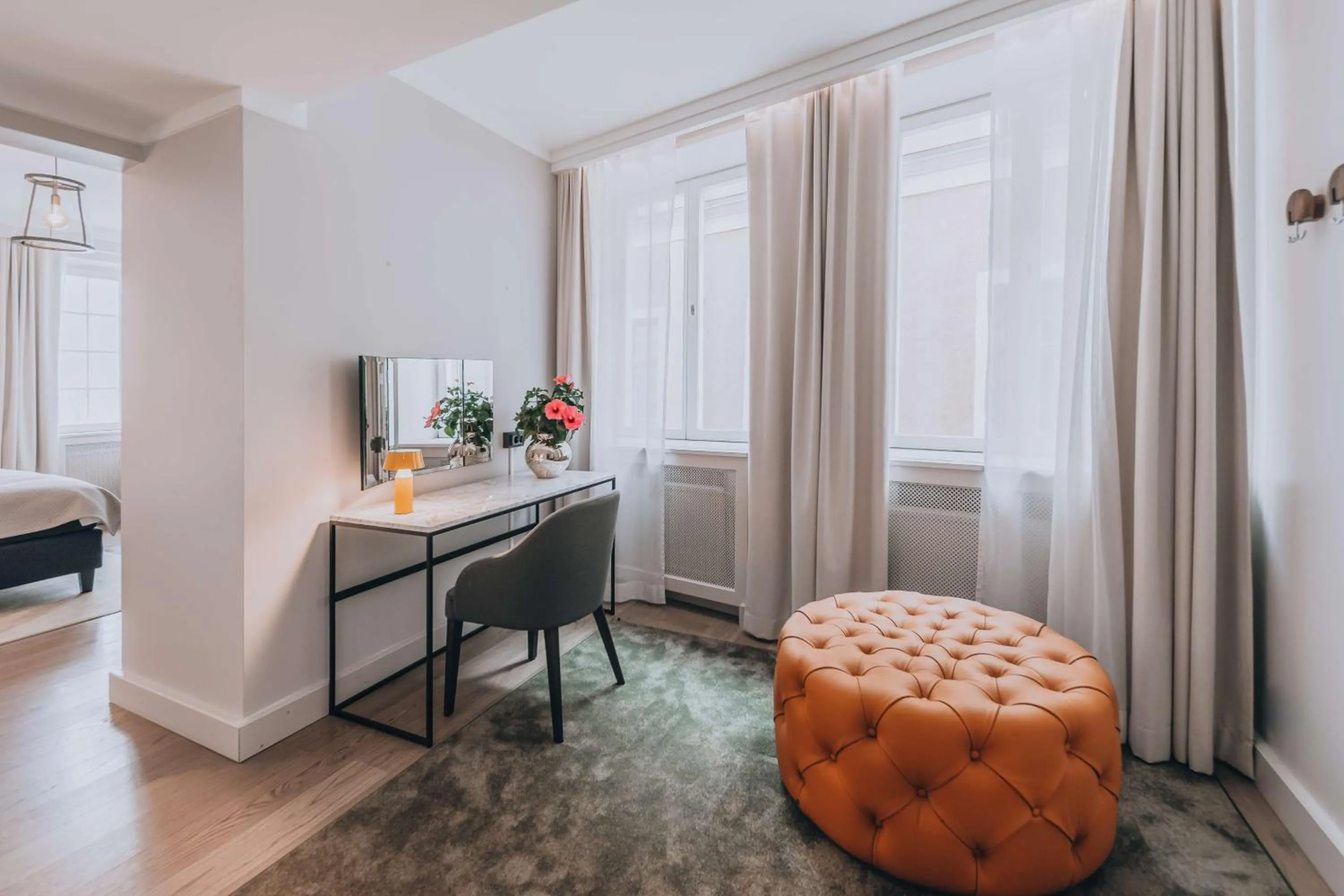 Photo of the whole room in Hôtel Reisen in The Unbound Collection by Hyatt