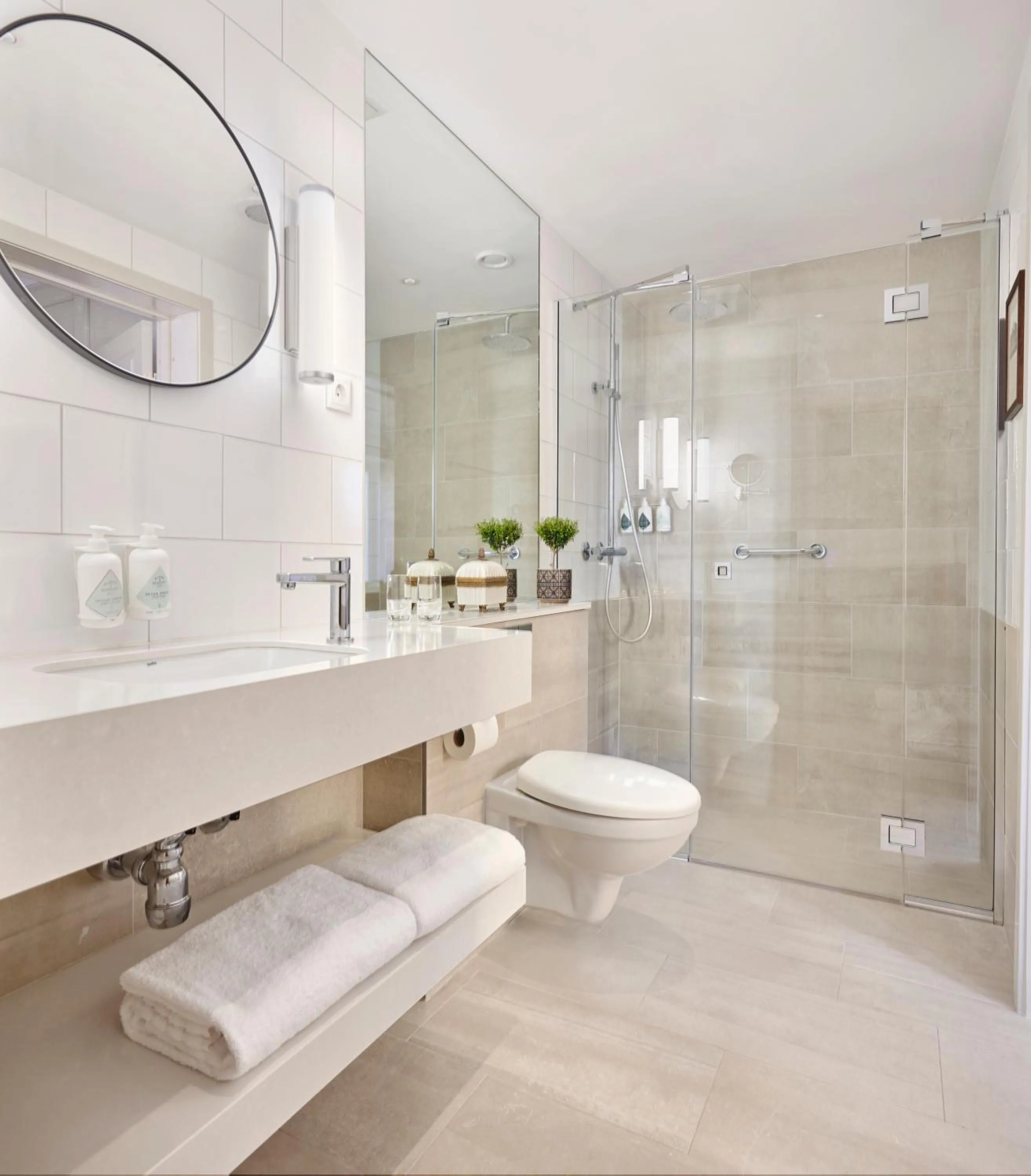Bathroom in Hôtel Reisen in The Unbound Collection by Hyatt