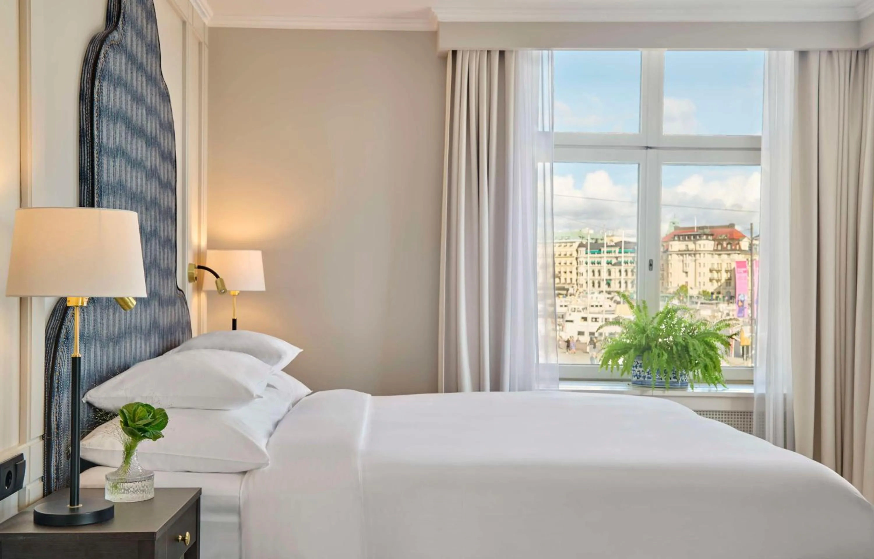 Photo of the whole room, Bed in Hôtel Reisen in The Unbound Collection by Hyatt