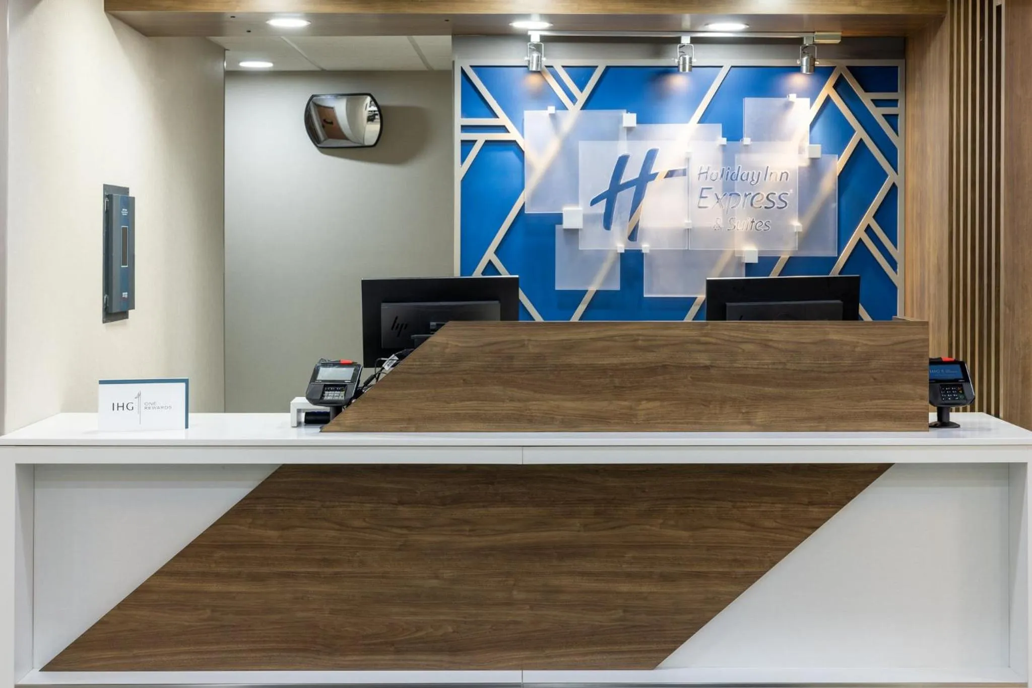 Property building in Holiday Inn Express Hotel & Suites Center Township by IHG