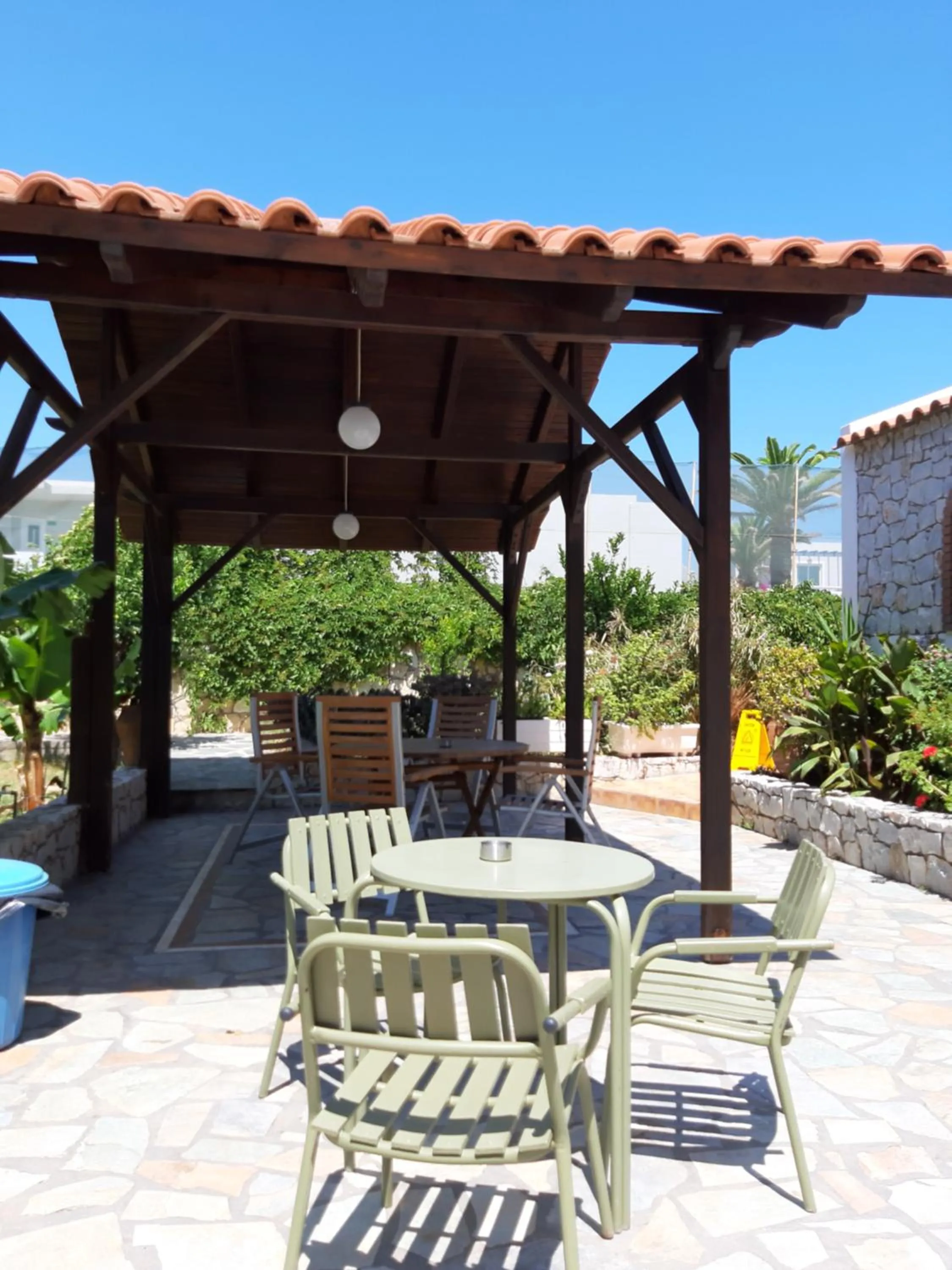 Garden in Eden Beach Hotel