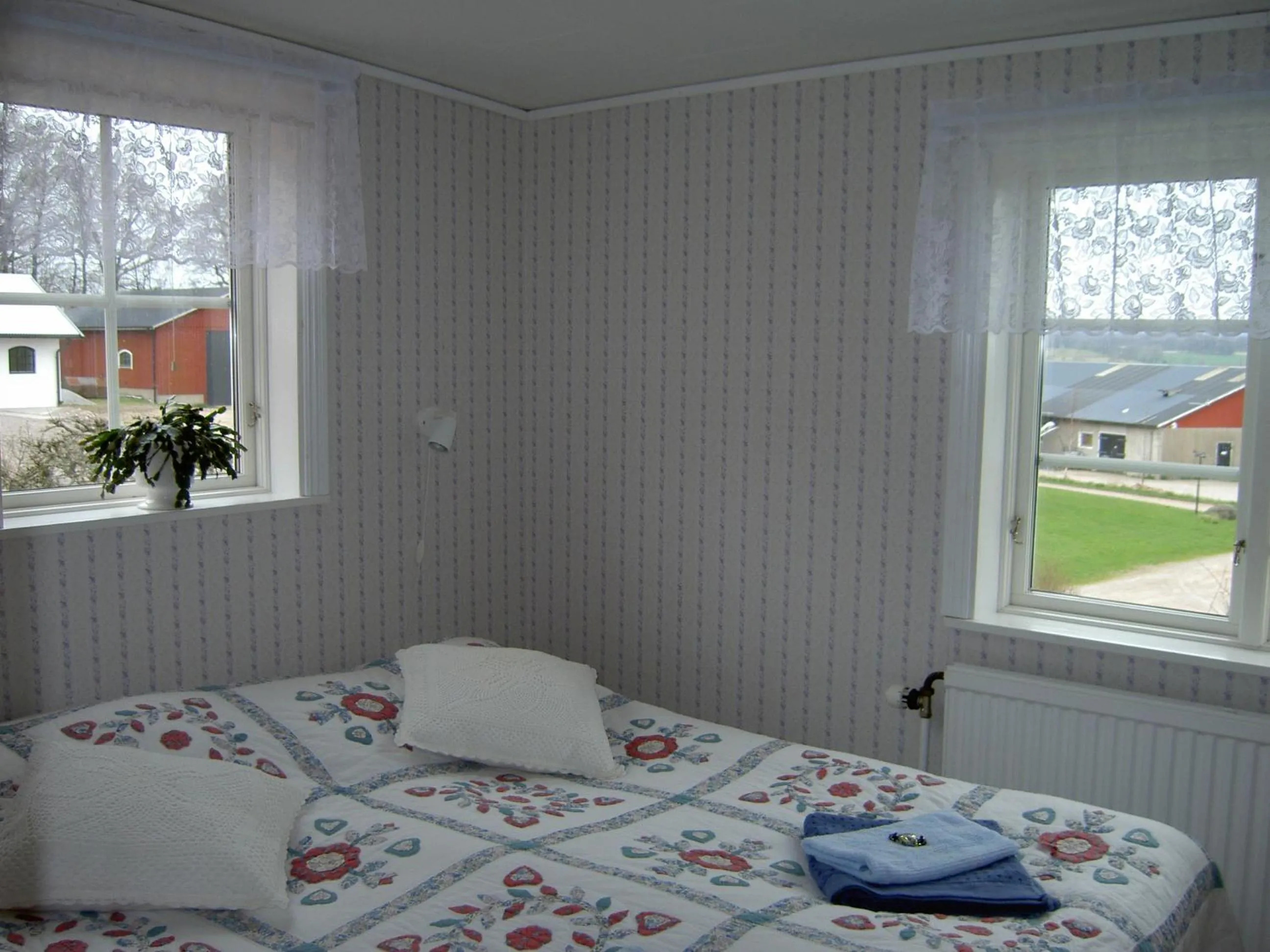 Spring, Bed in Stakaberg Konferens & Gårdshotell