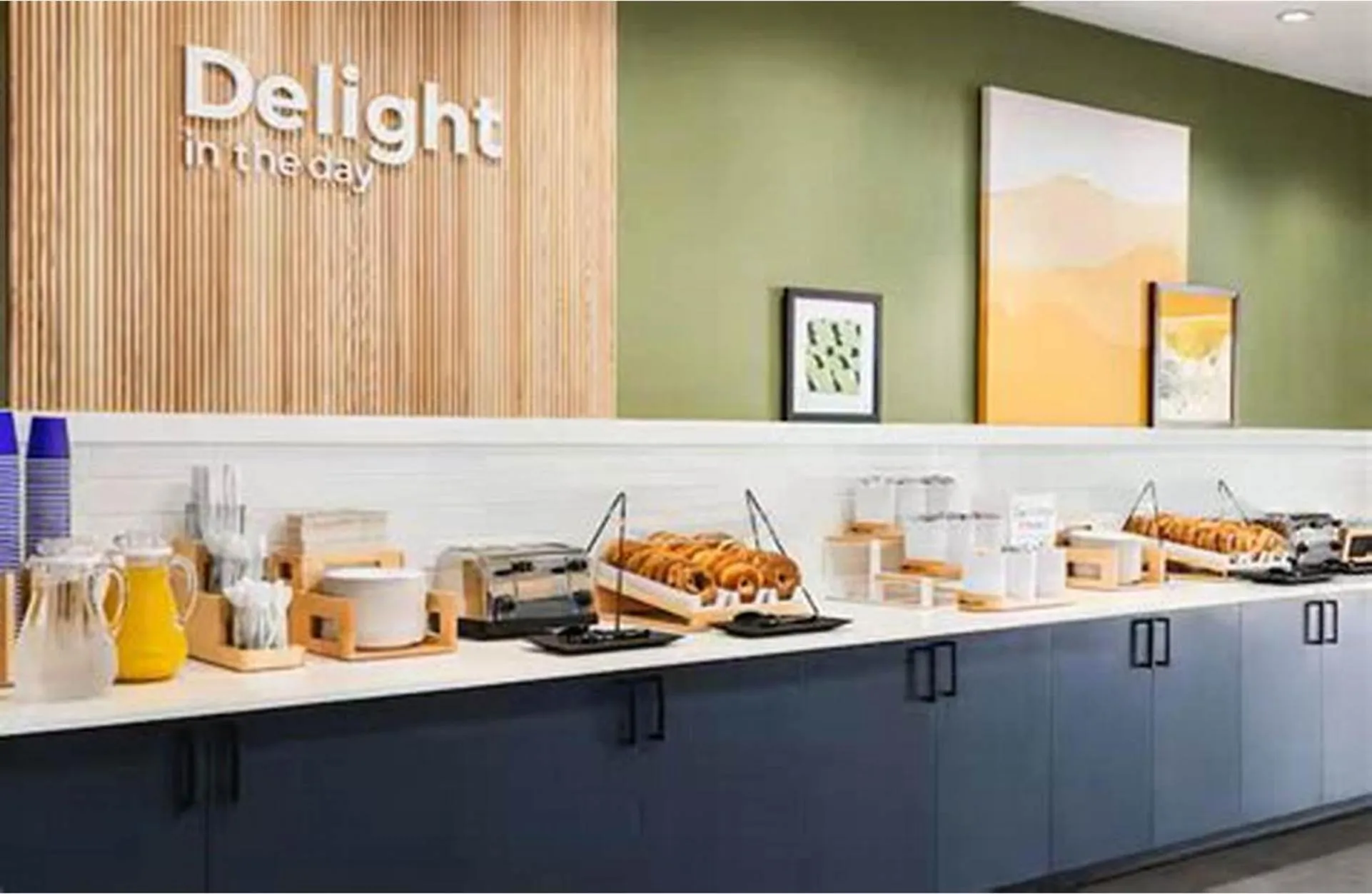 Breakfast in Spark by Hilton Spring Lake Fayetteville