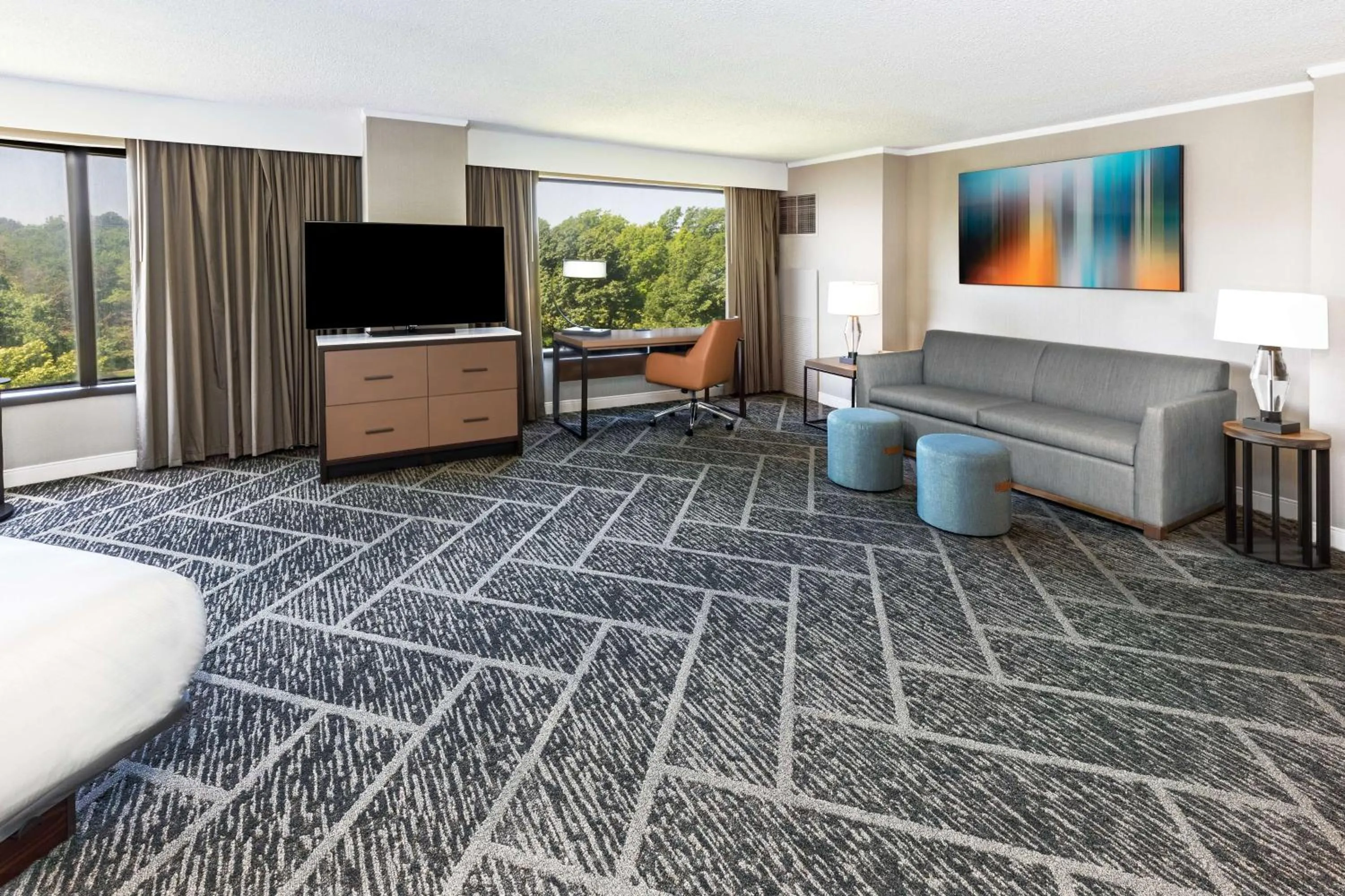 Bedroom in DoubleTree by Hilton Tulsa - Warren Place